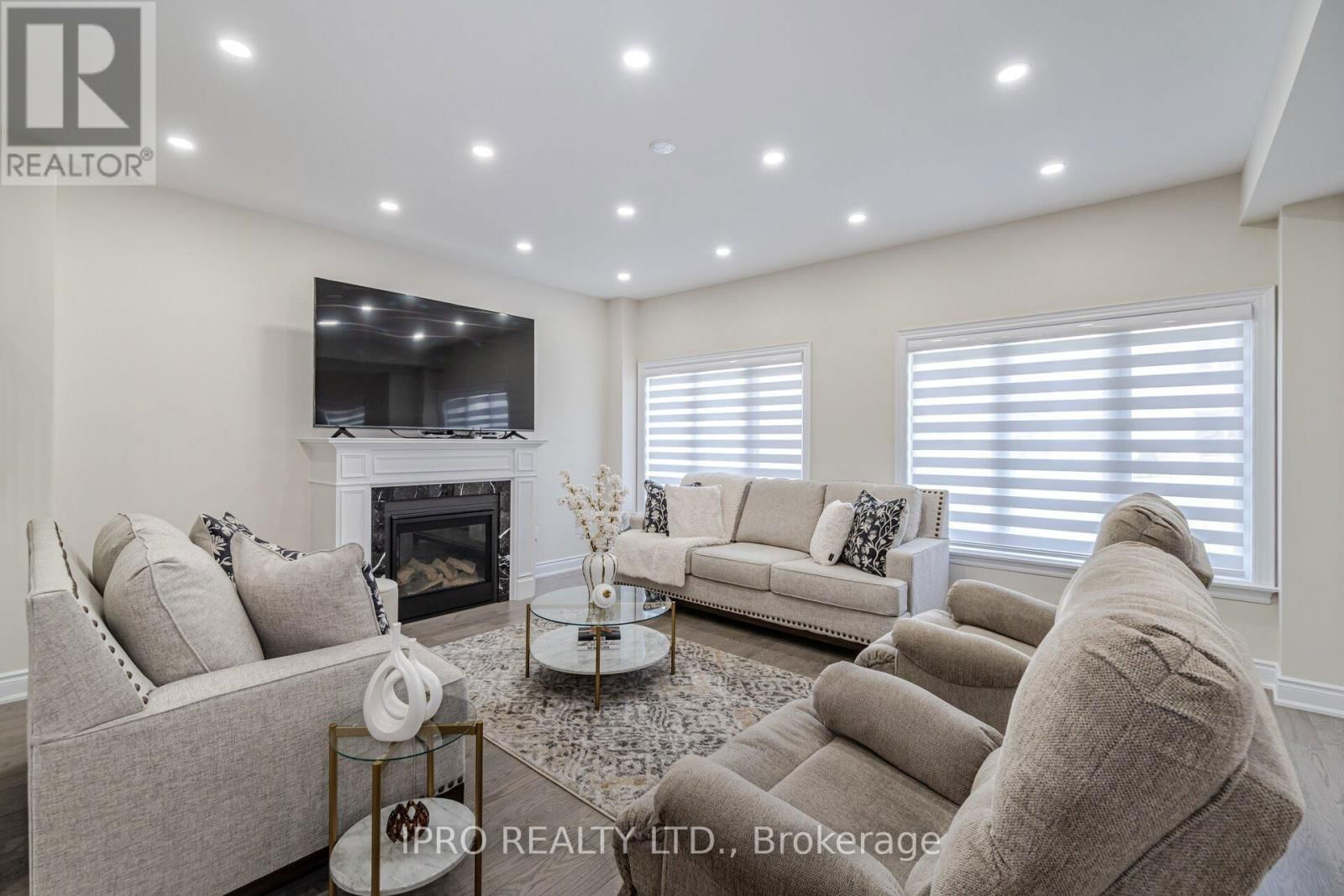 95 KENNEDY BOULEVARD Image 9
