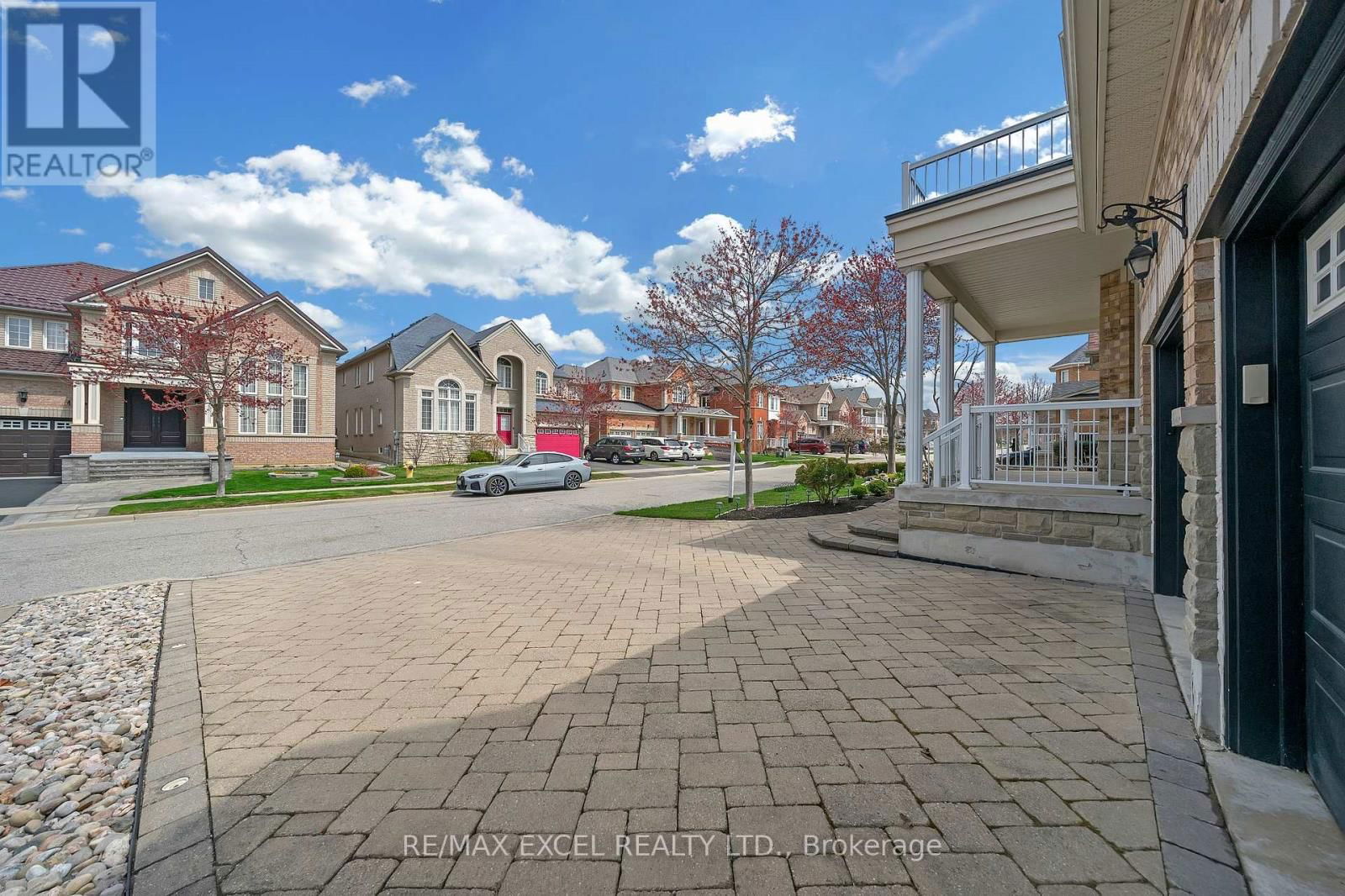 15 HAWKSBURY ROAD Image 3
