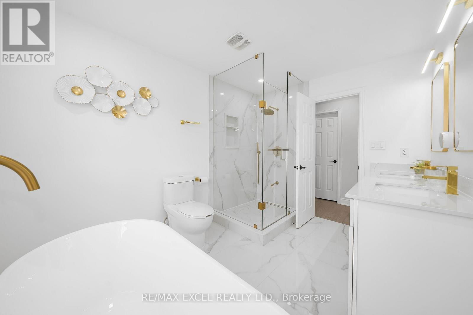 15 HAWKSBURY ROAD Image 33