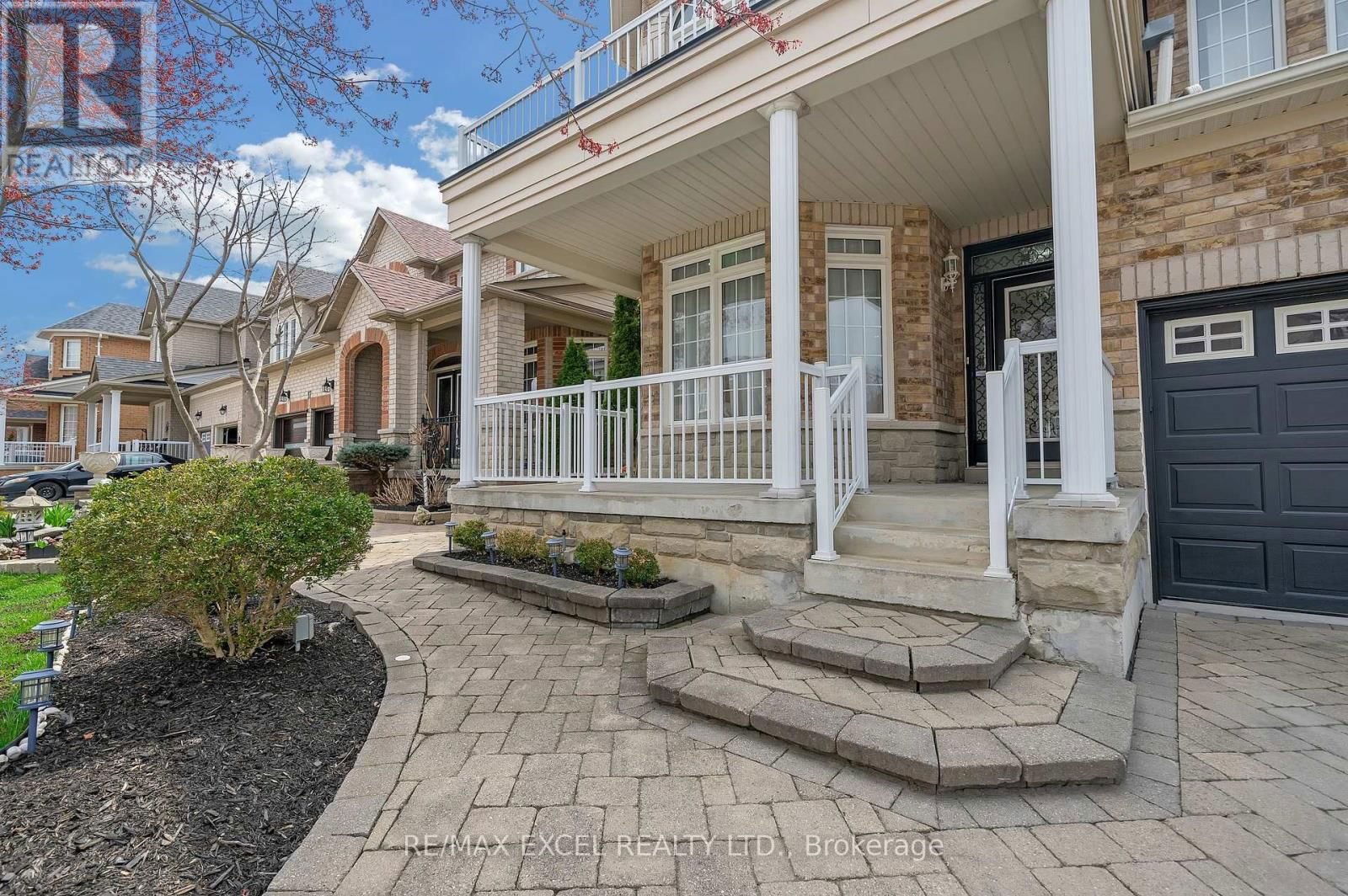 15 HAWKSBURY ROAD Image 4