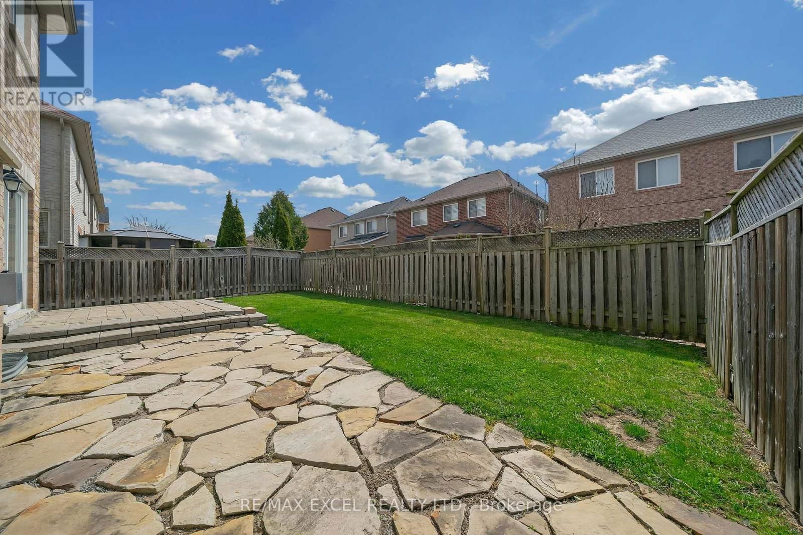15 HAWKSBURY ROAD Image 49