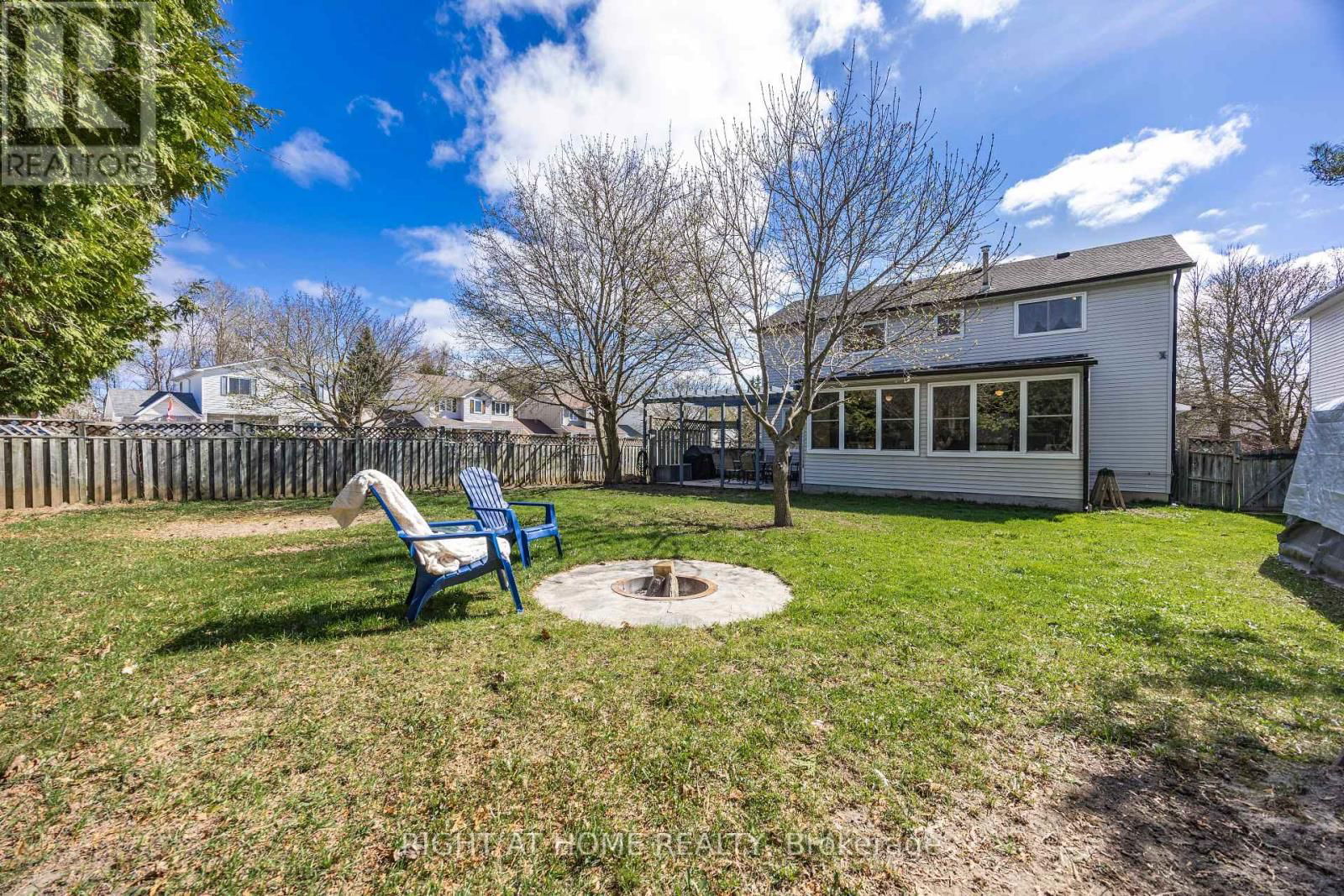 1057 VANCE CRESCENT Image 36
