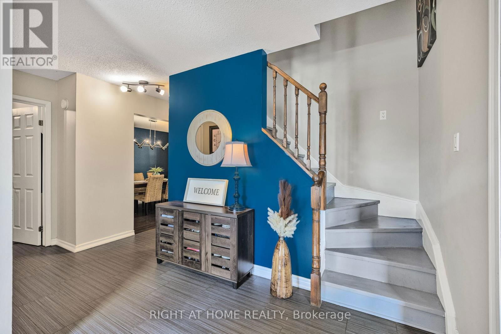 1057 VANCE CRESCENT Image 5