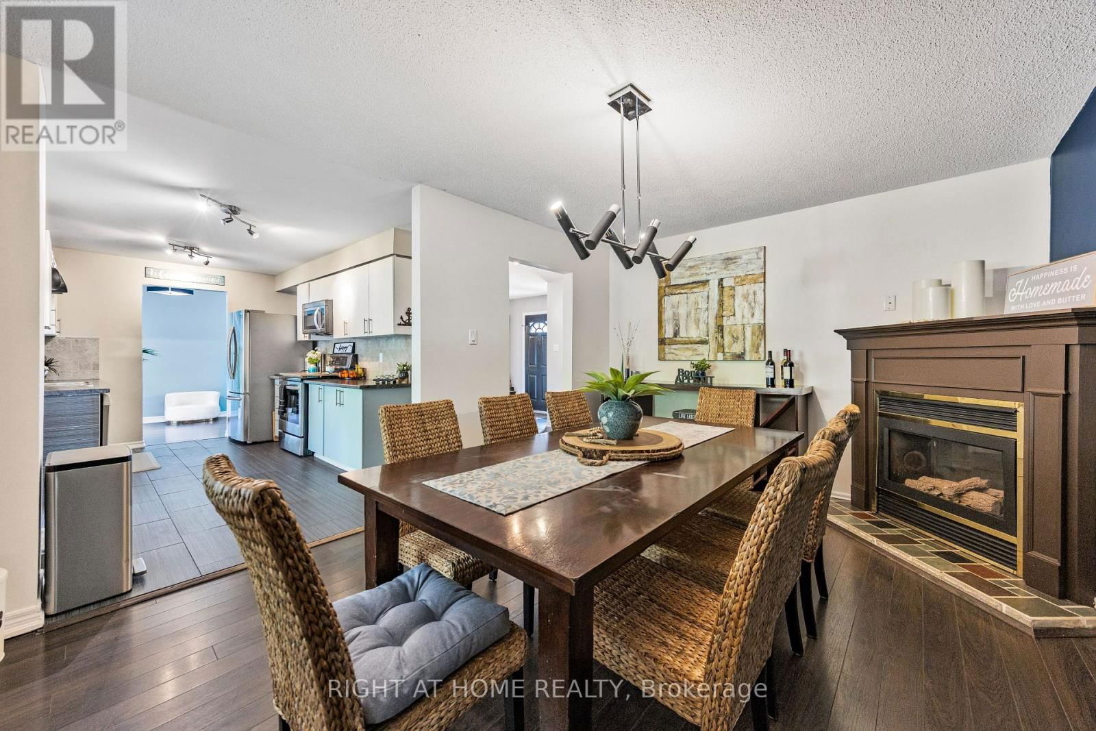 1057 VANCE CRESCENT Image 6