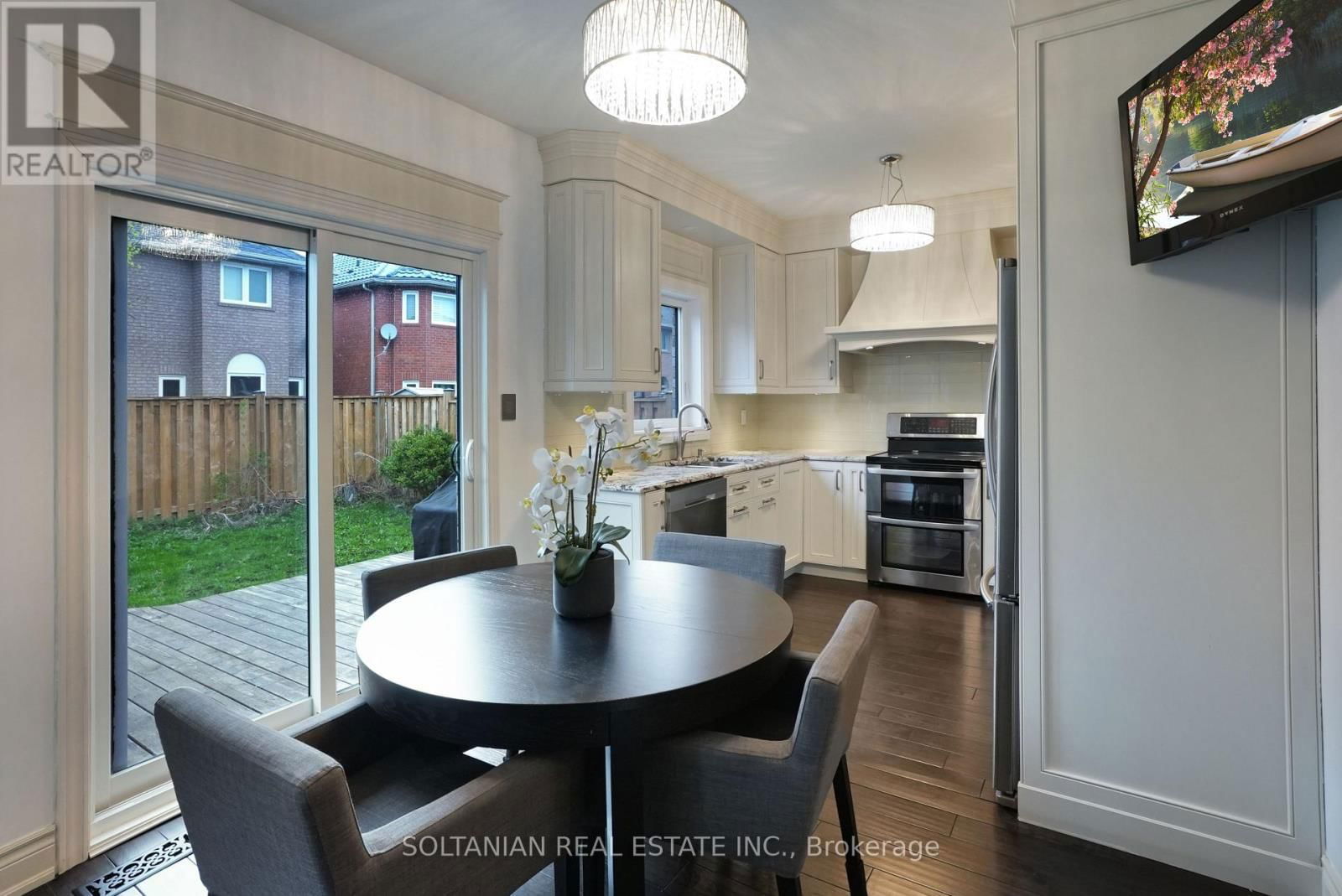 157 BOTHWELL CRESCENT Image 15