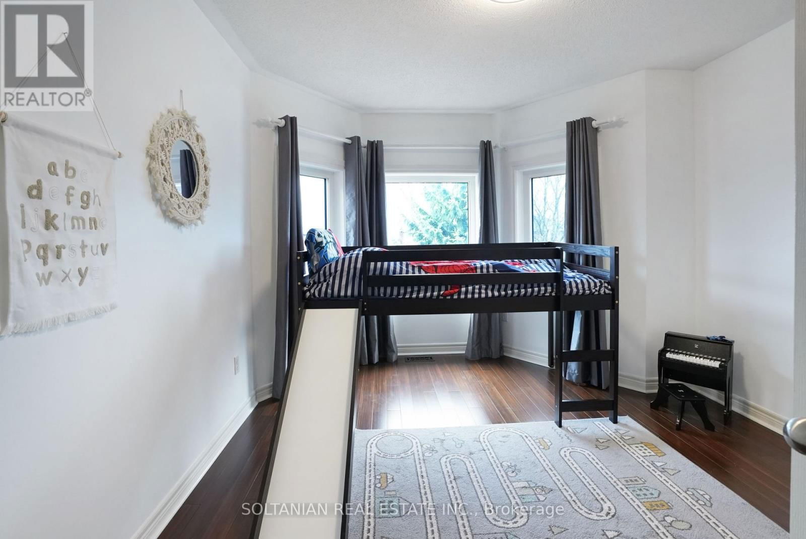 157 BOTHWELL CRESCENT Image 26