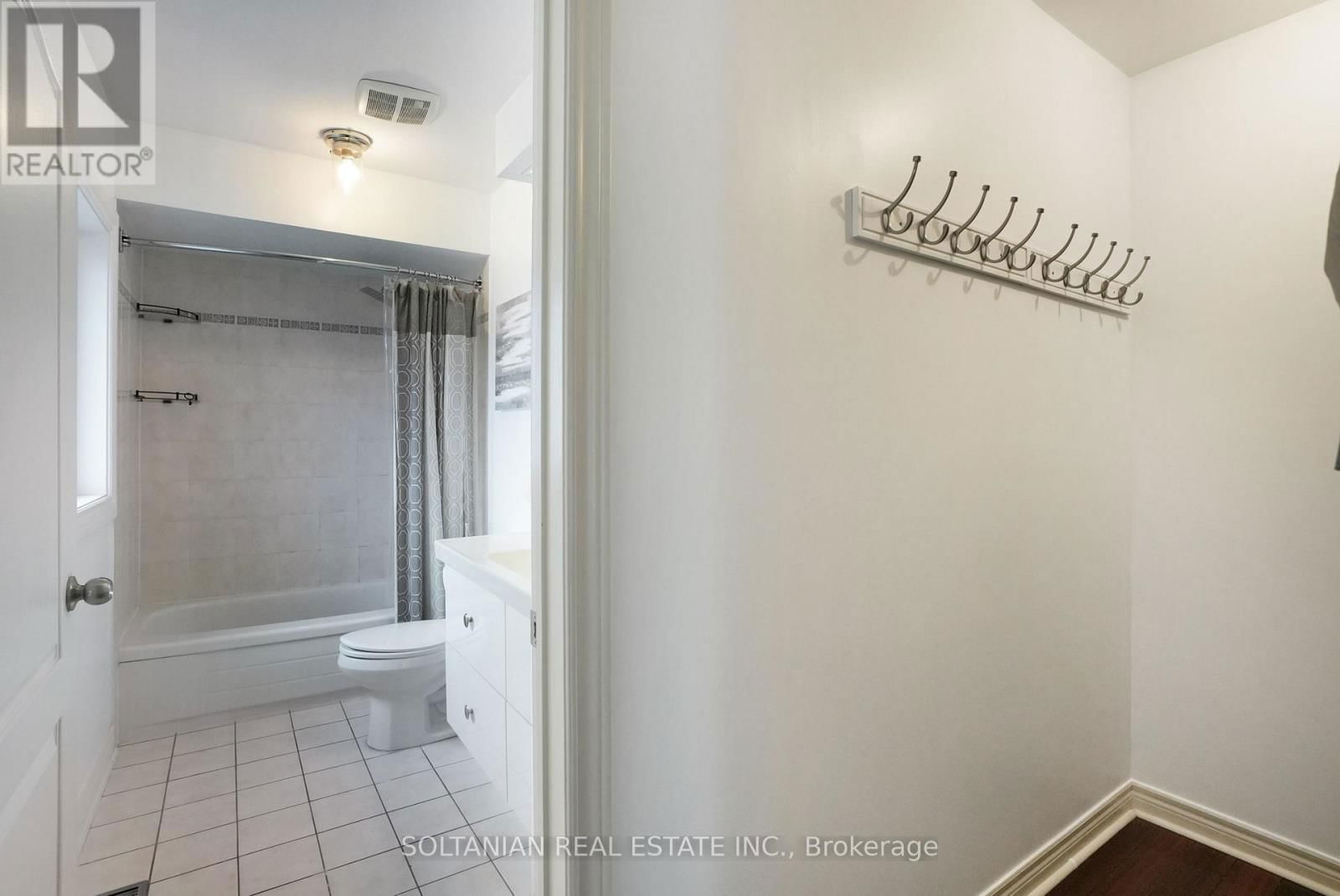 157 BOTHWELL CRESCENT Image 29