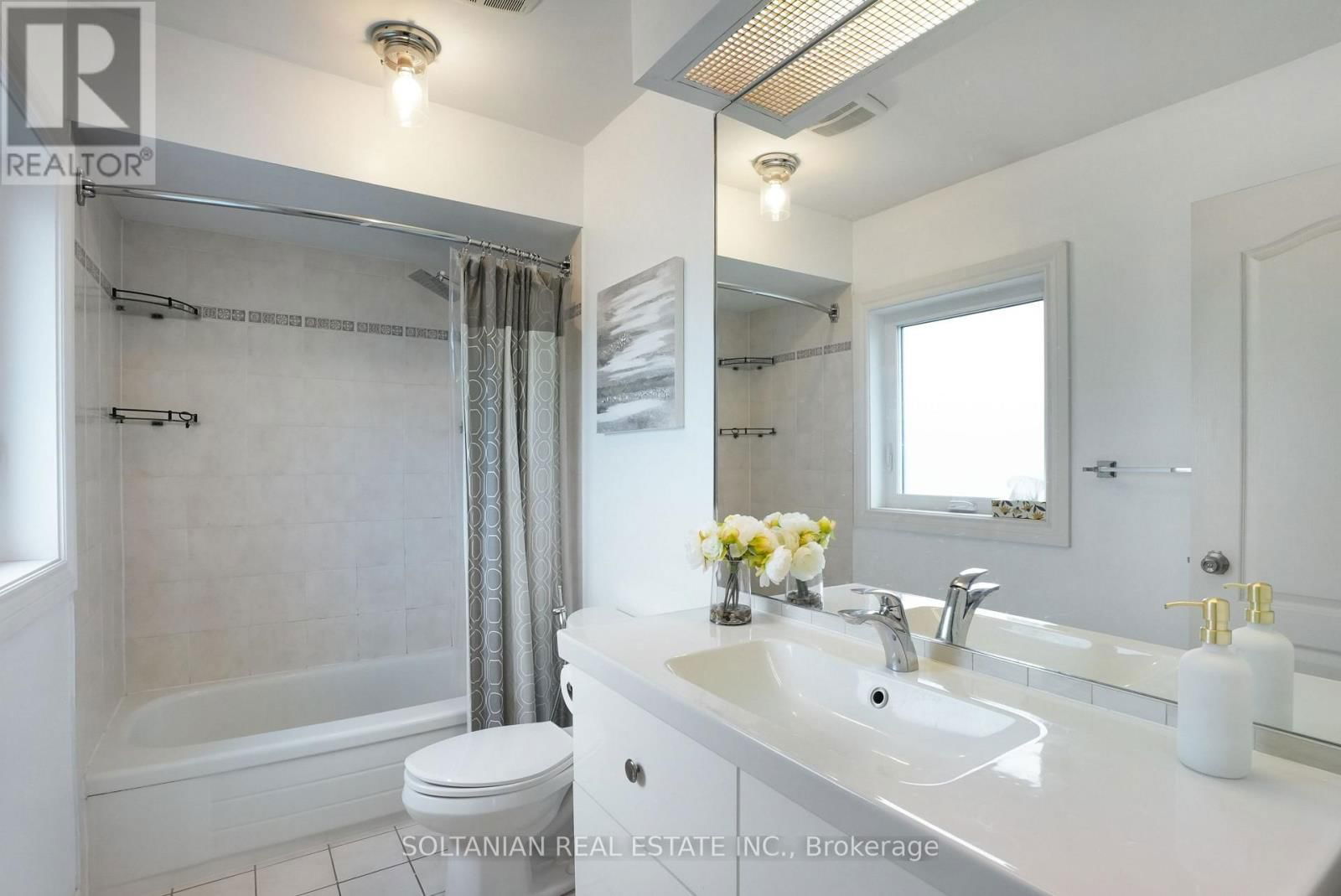157 BOTHWELL CRESCENT Image 31