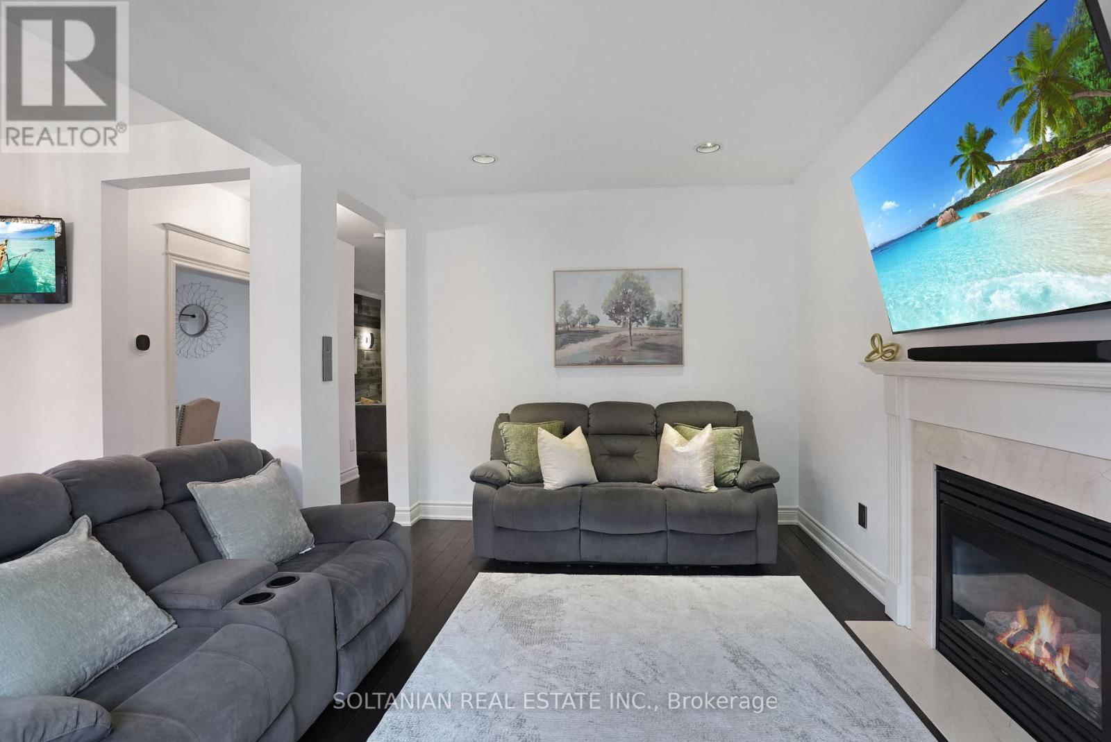 157 BOTHWELL CRESCENT Image 9