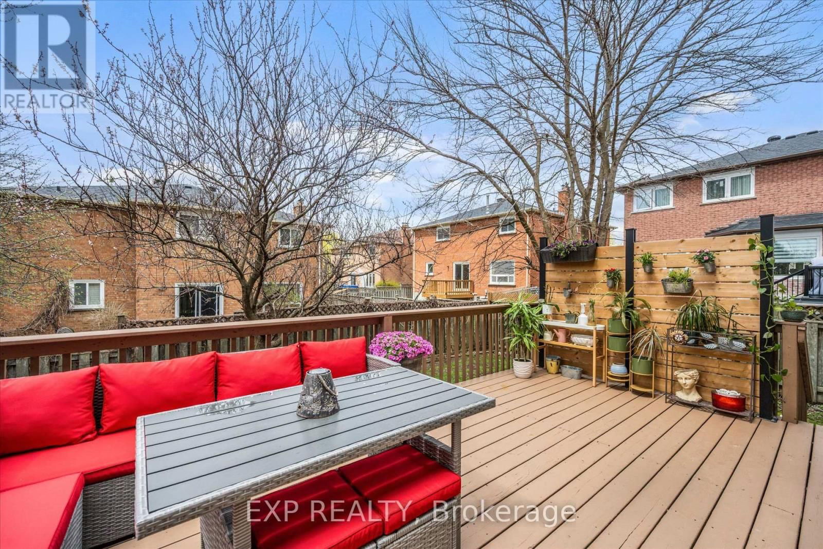 10 STRATFORD DRIVE Image 46