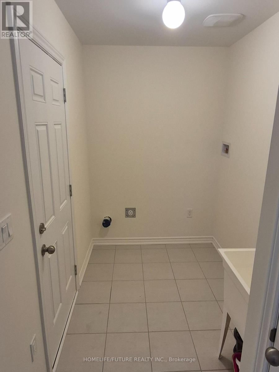 10 GRIEVE STREET Image 12