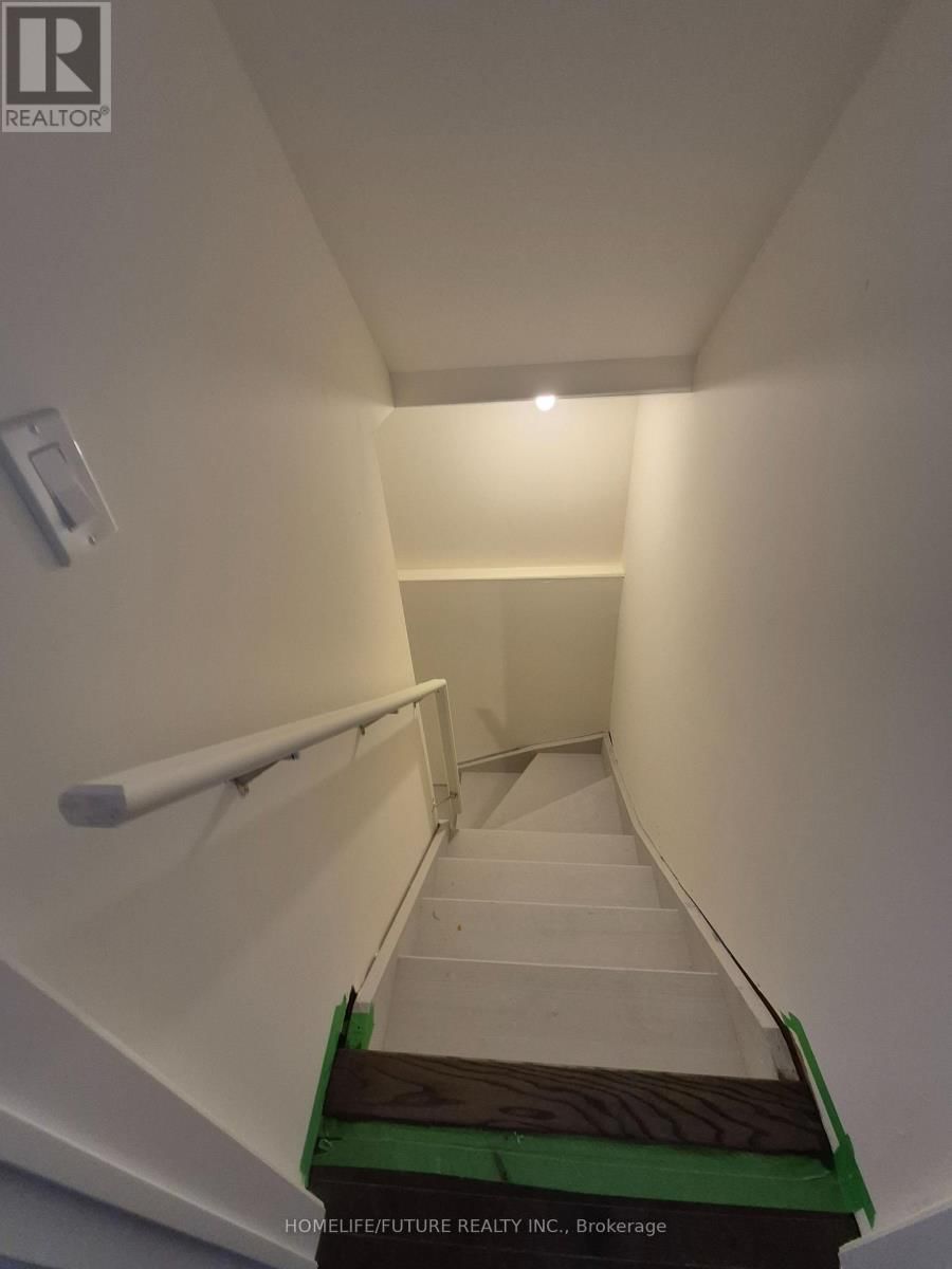 10 GRIEVE STREET Image 27
