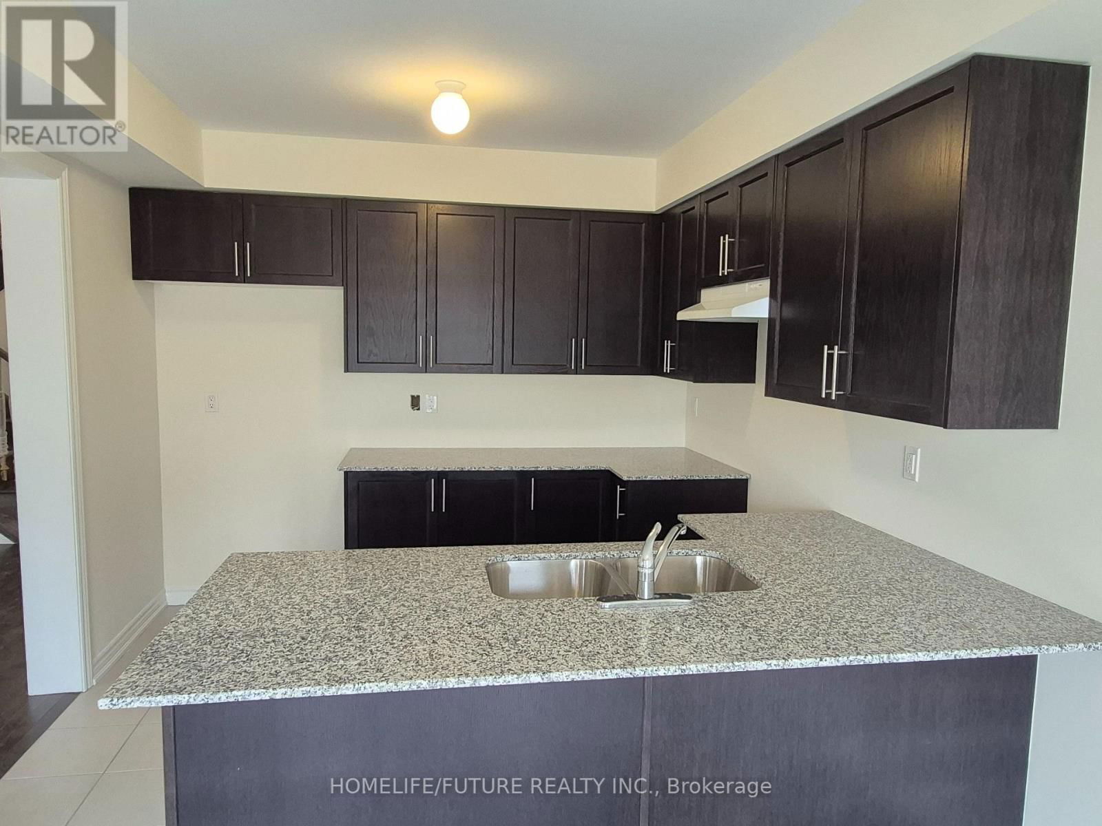 10 GRIEVE STREET Image 8