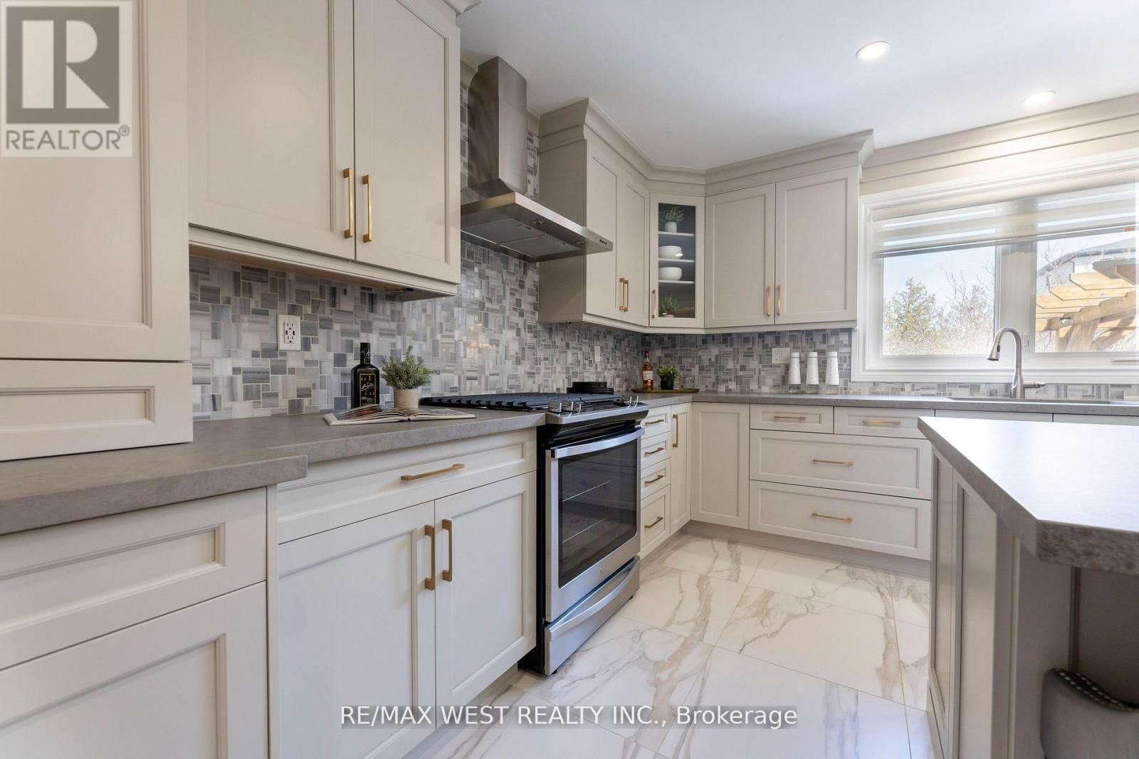 130 SPRUCE AVENUE Image 14