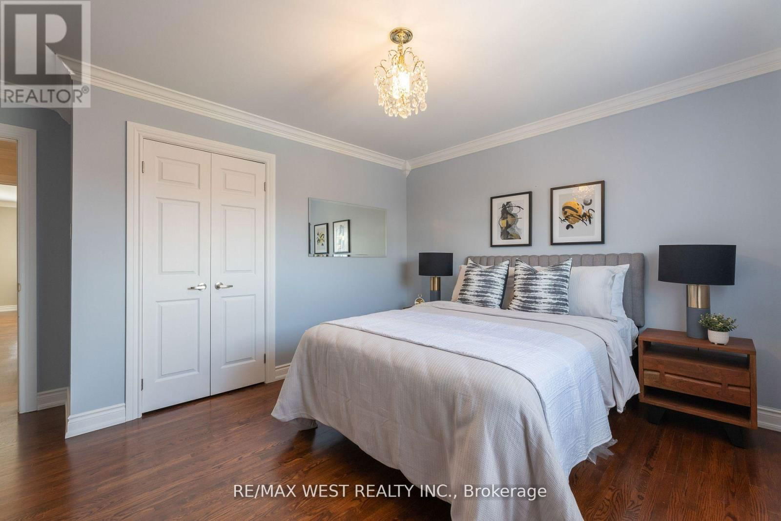 130 SPRUCE AVENUE Image 19