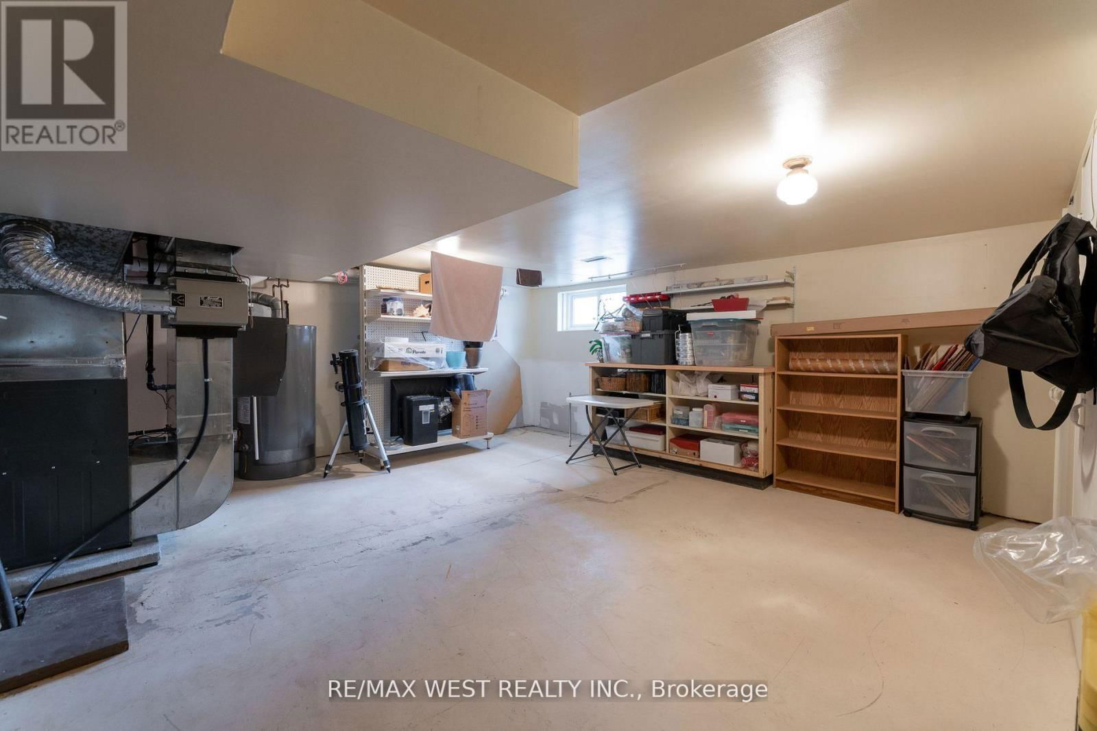 130 SPRUCE AVENUE Image 37