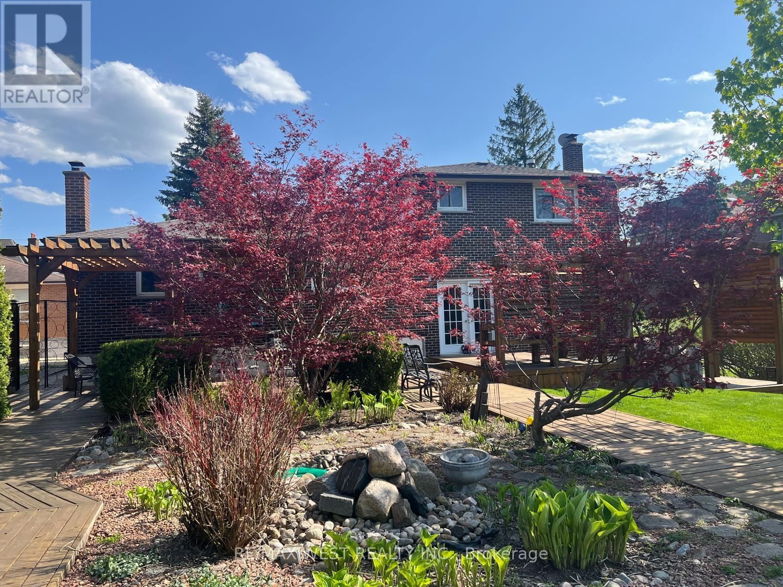 130 SPRUCE AVENUE Image 38
