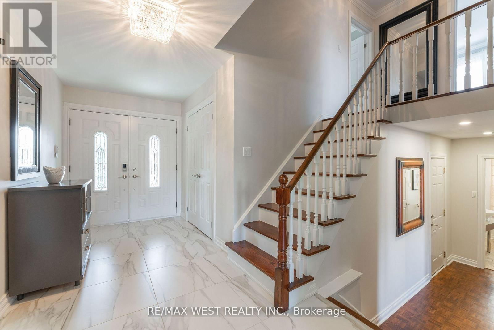 130 SPRUCE AVENUE Image 6