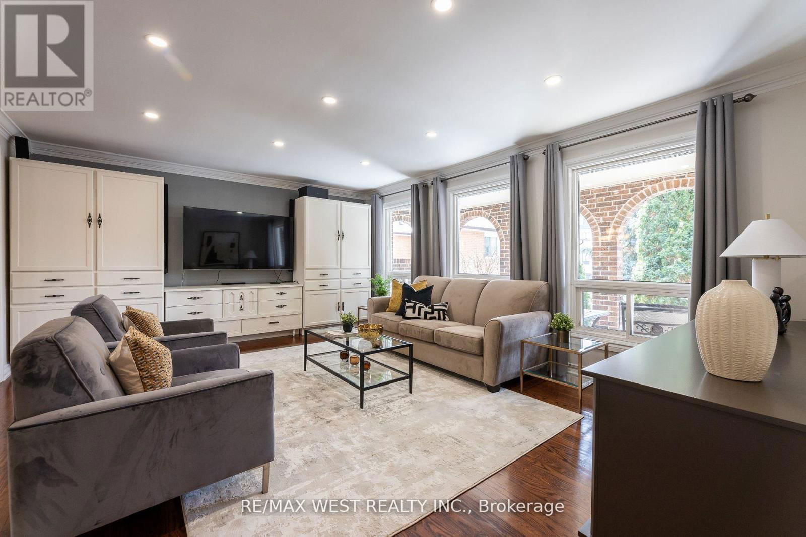 130 SPRUCE AVENUE Image 7