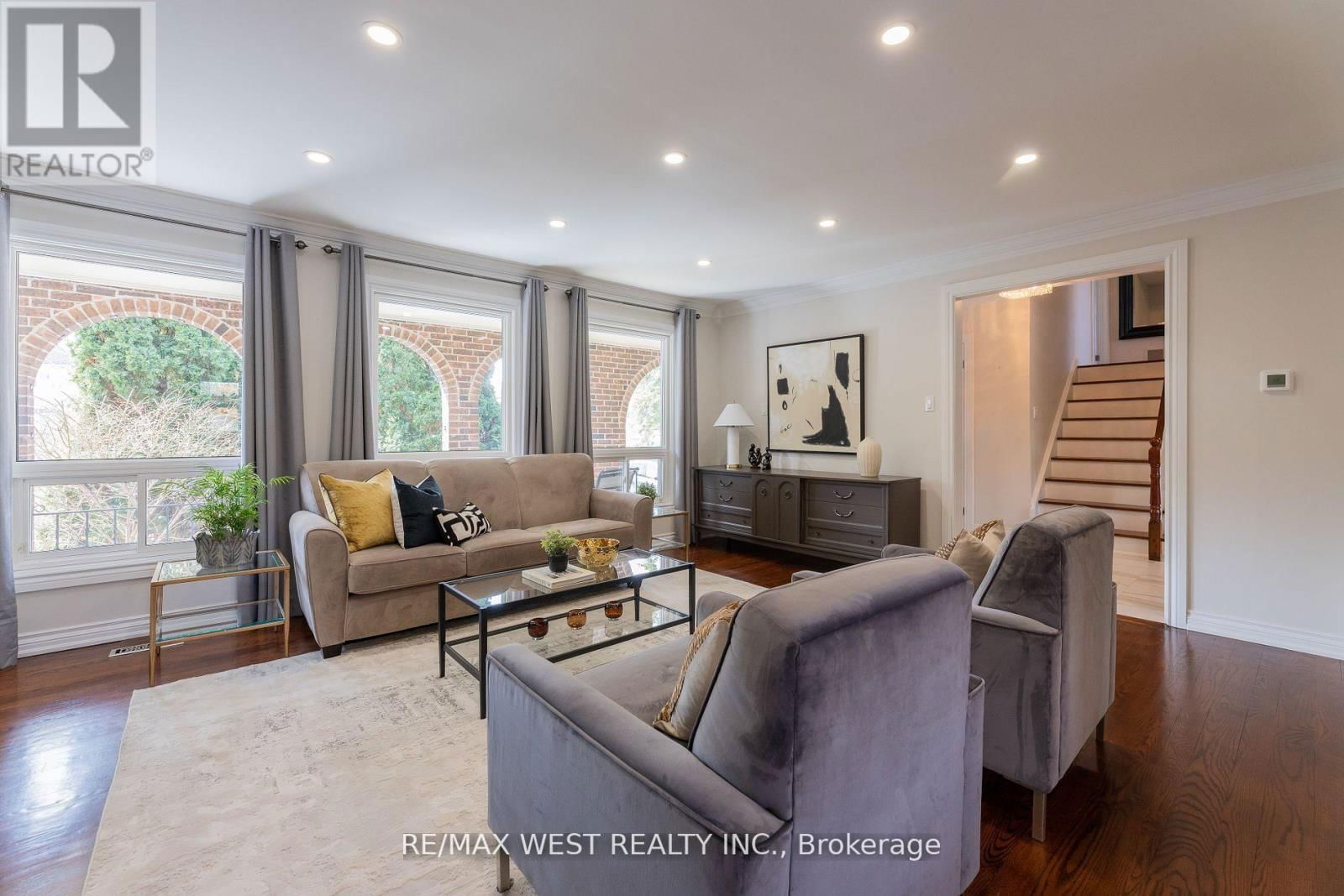 130 SPRUCE AVENUE Image 8