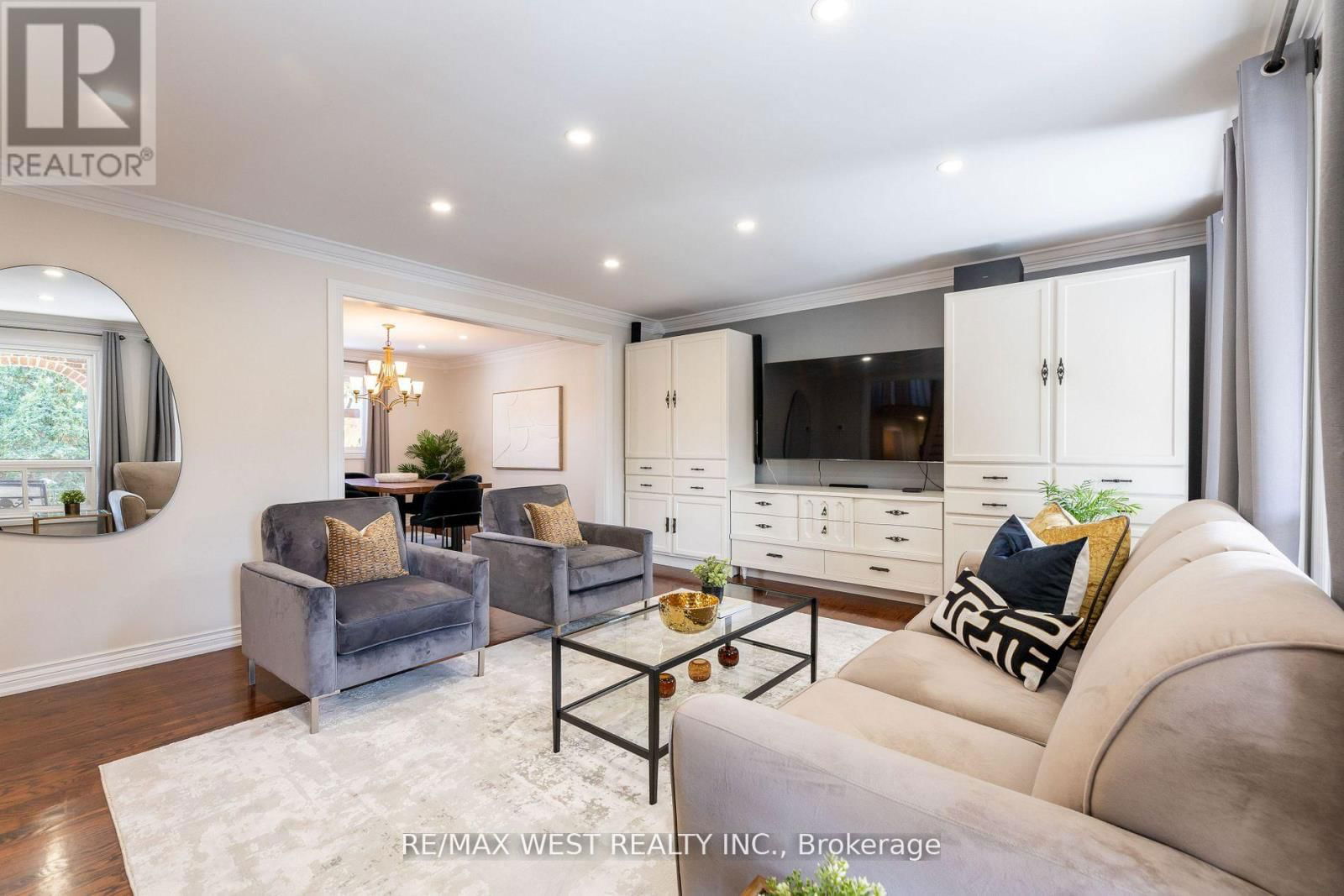 130 SPRUCE AVENUE Image 9