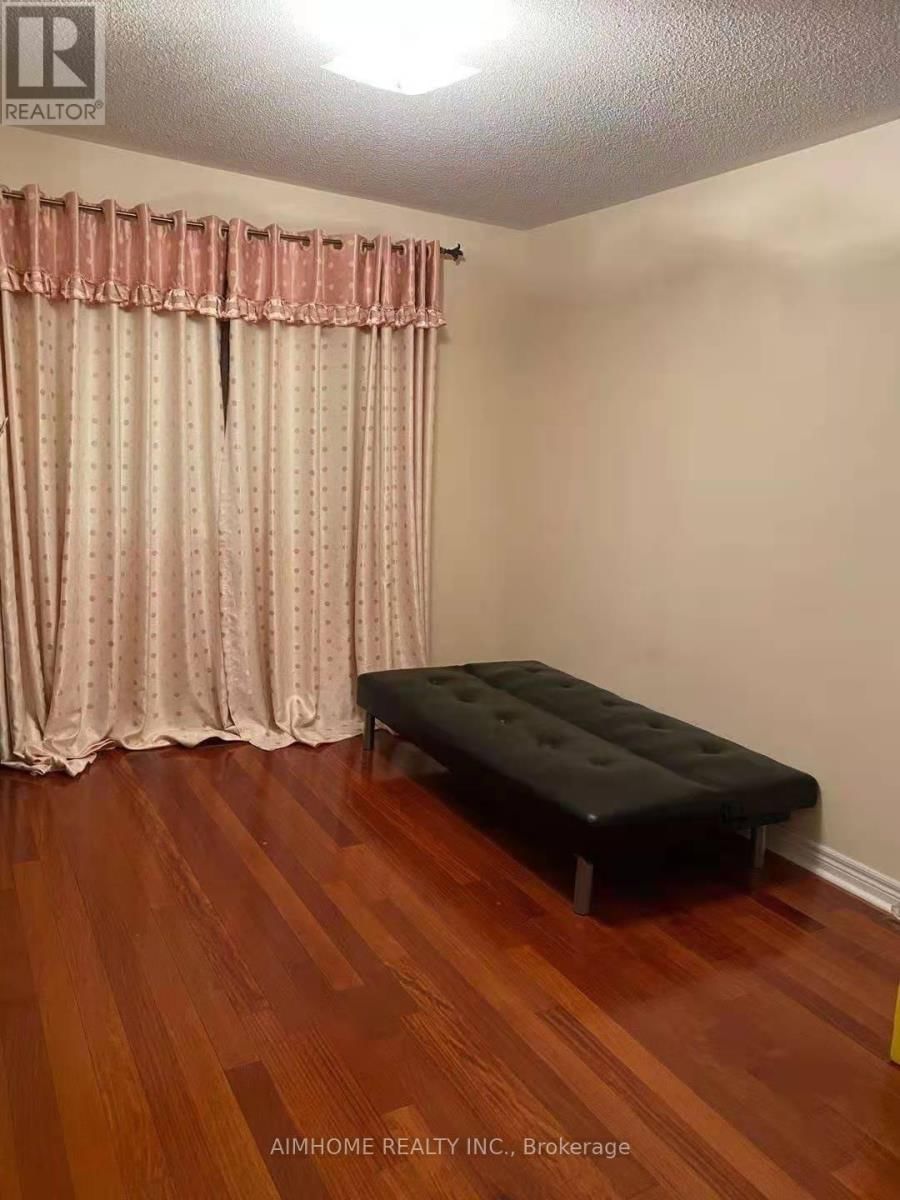 61 TEN OAKS BOULEVARD Image 11