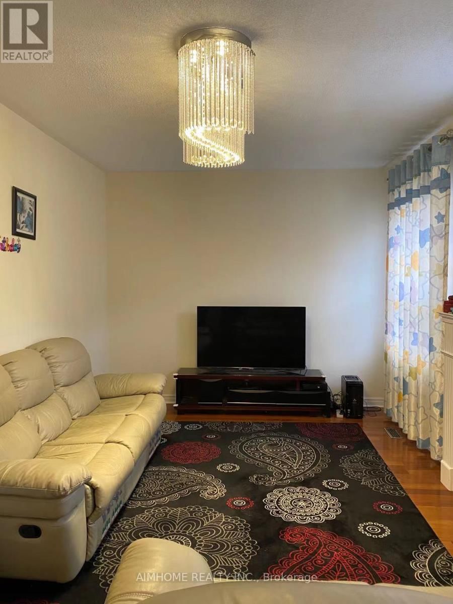 61 TEN OAKS BOULEVARD Image 6