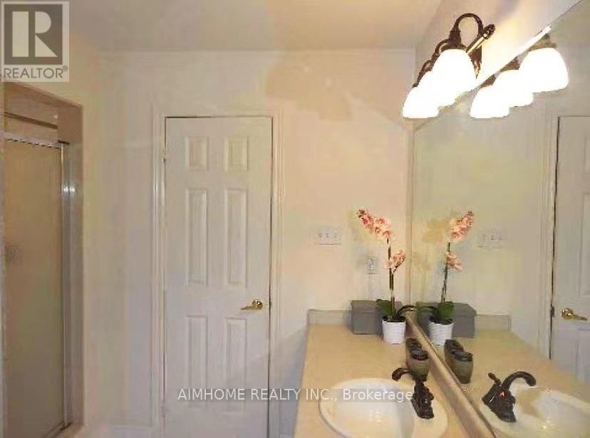 61 TEN OAKS BOULEVARD Image 9