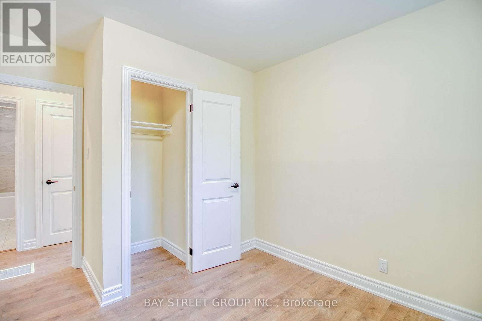 65 DAVIS ROAD Image 14