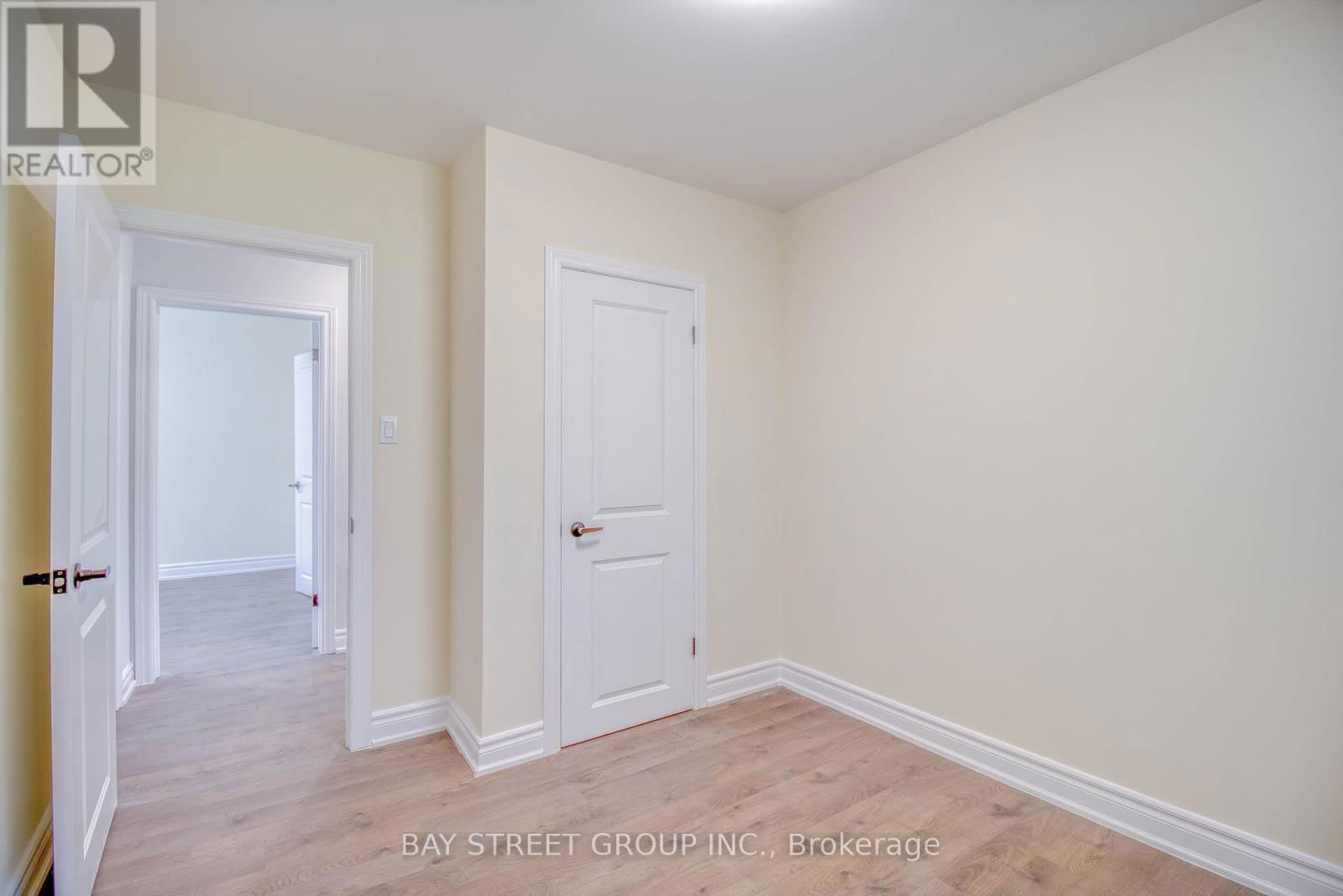 65 DAVIS ROAD Image 17