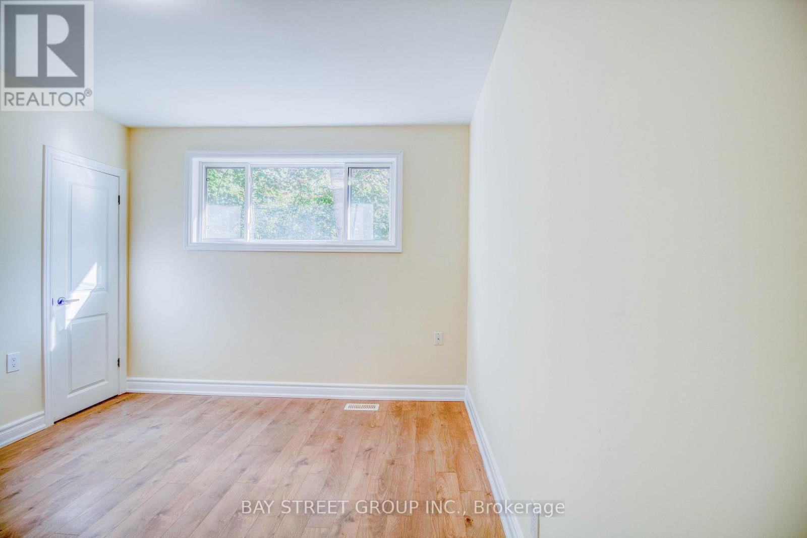 65 DAVIS ROAD Image 22