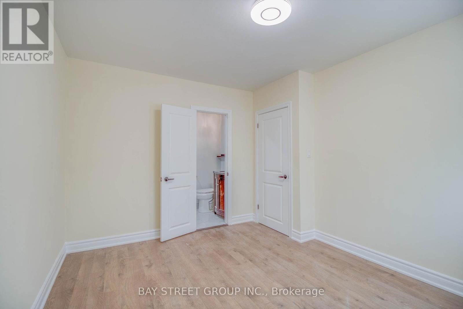 65 DAVIS ROAD Image 23
