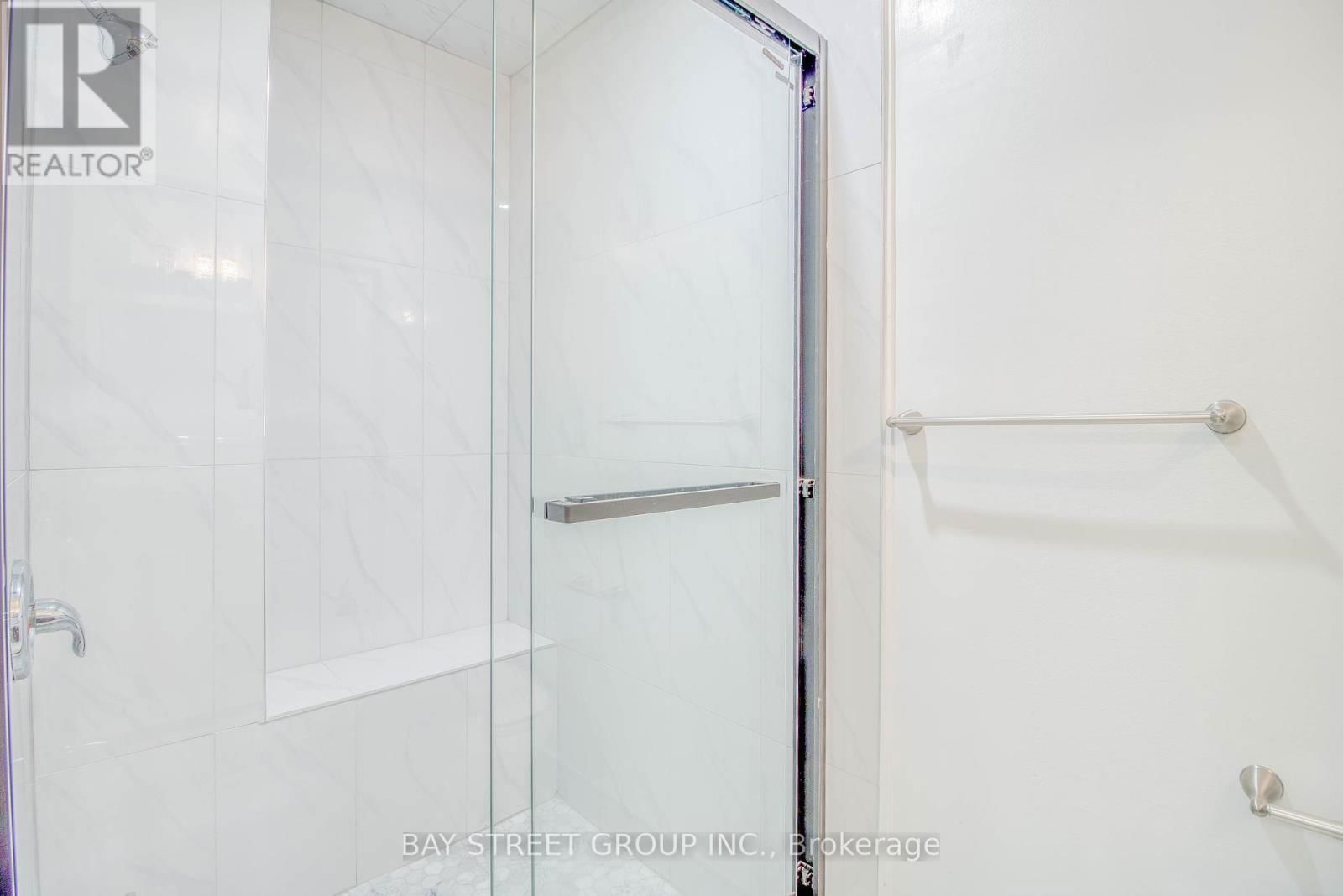 65 DAVIS ROAD Image 26