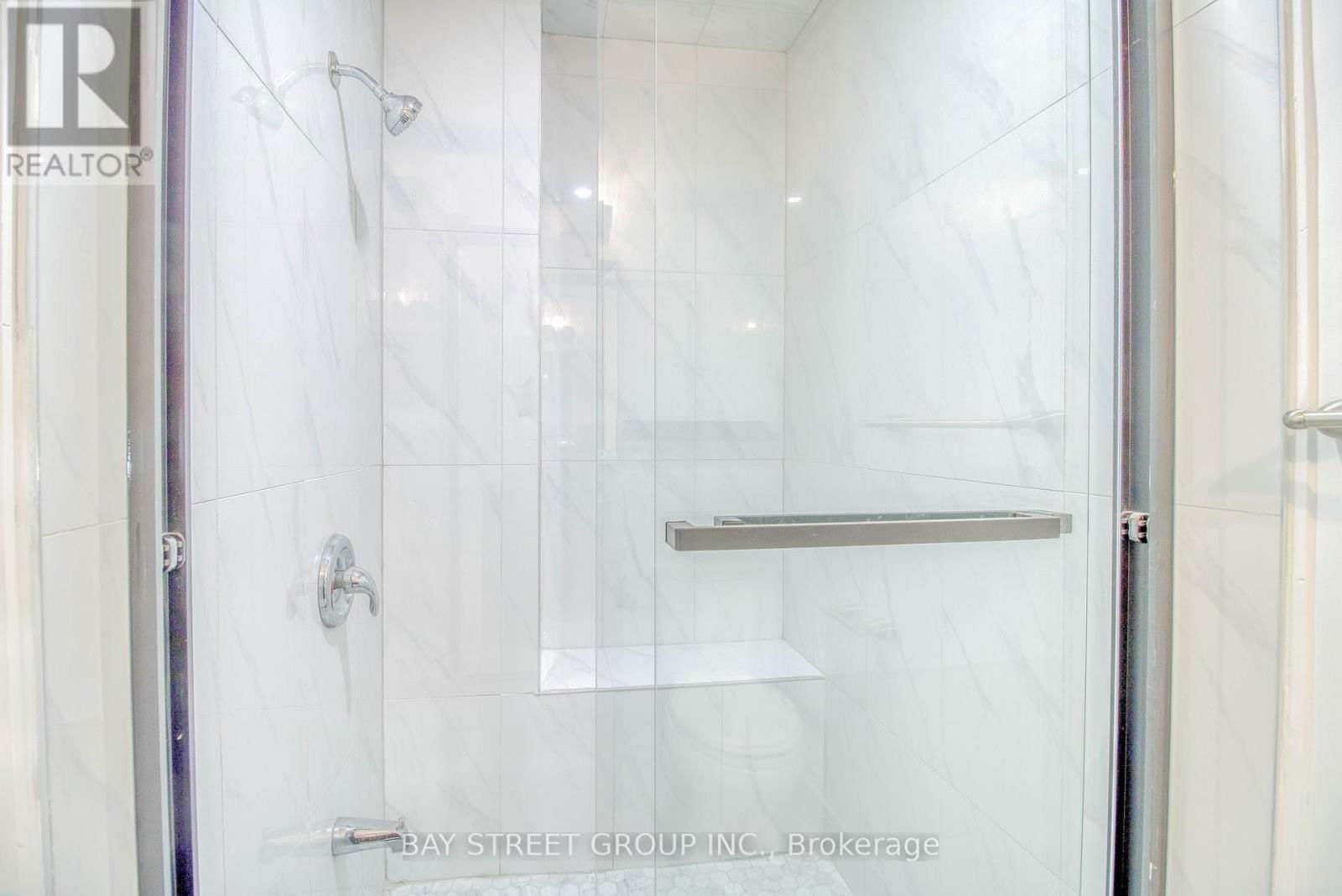 65 DAVIS ROAD Image 27
