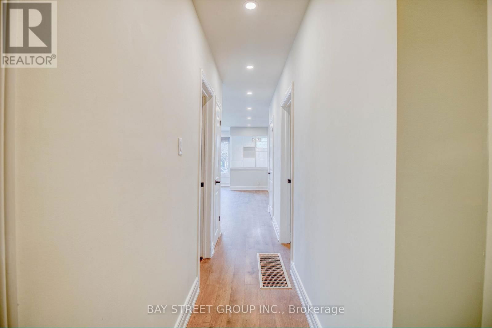 65 DAVIS ROAD Image 28