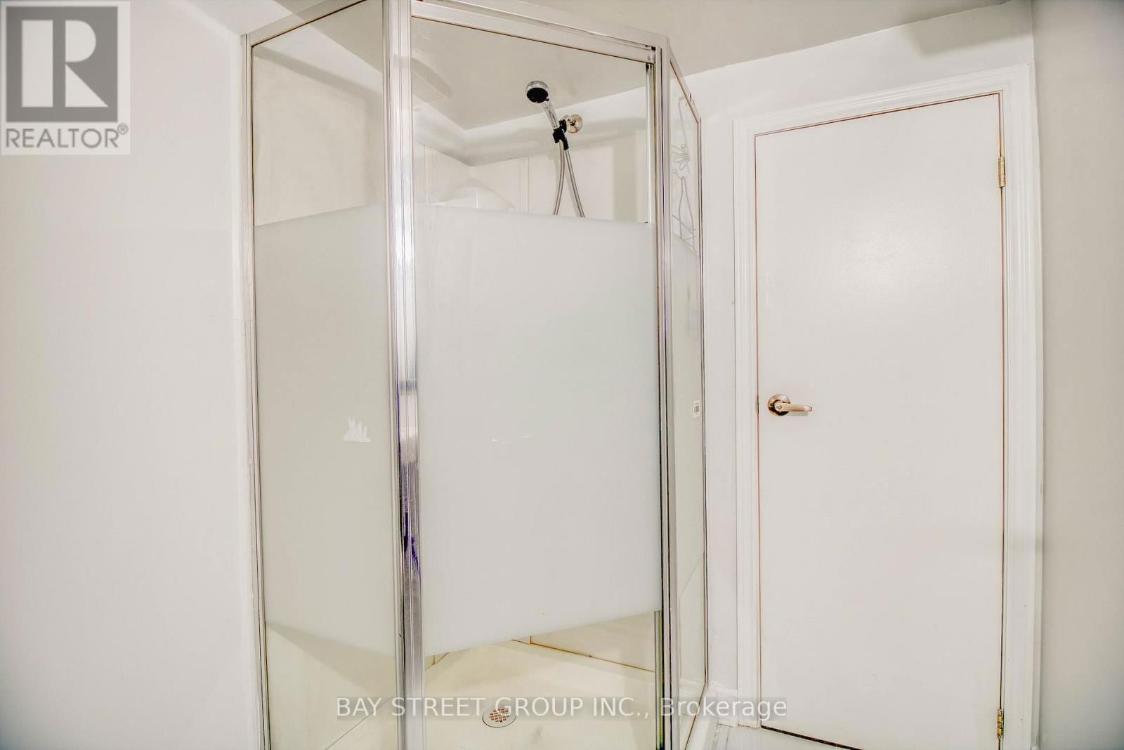 65 DAVIS ROAD Image 38
