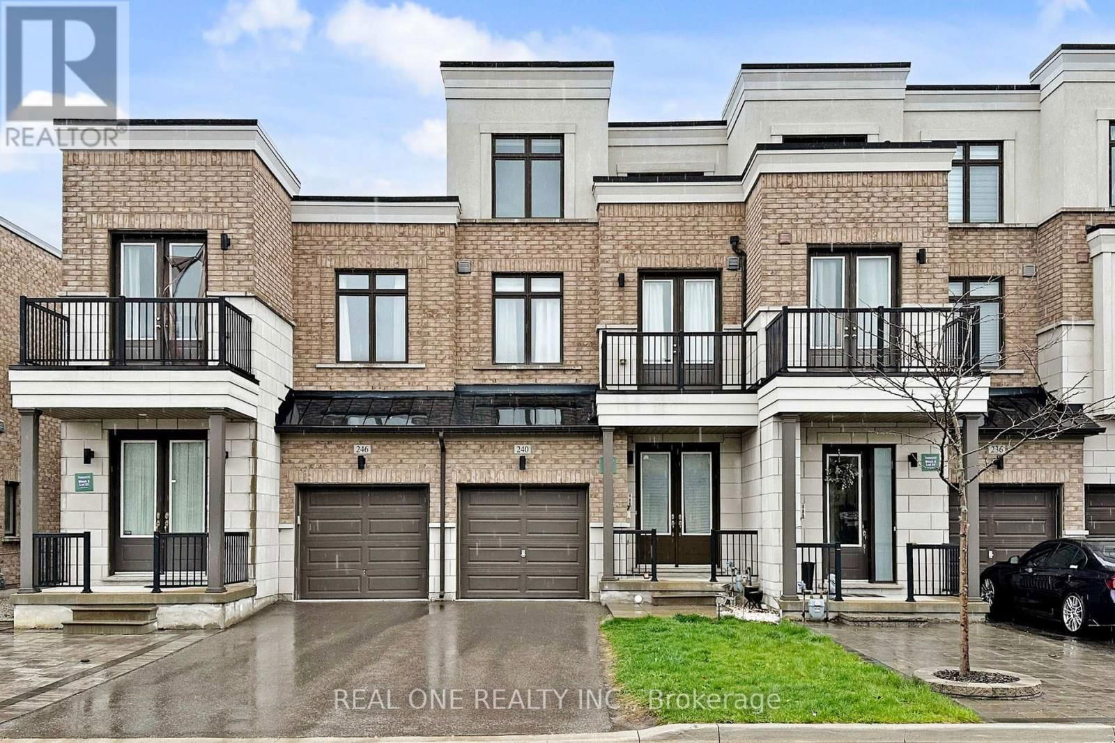 240 ELYSE COURT Image 1