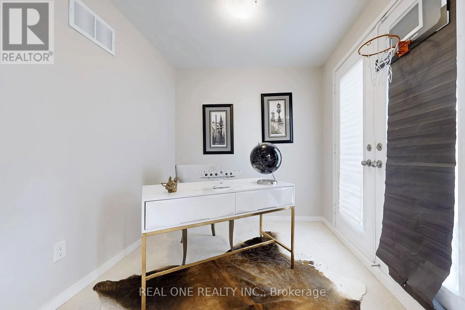 240 ELYSE COURT Image 30