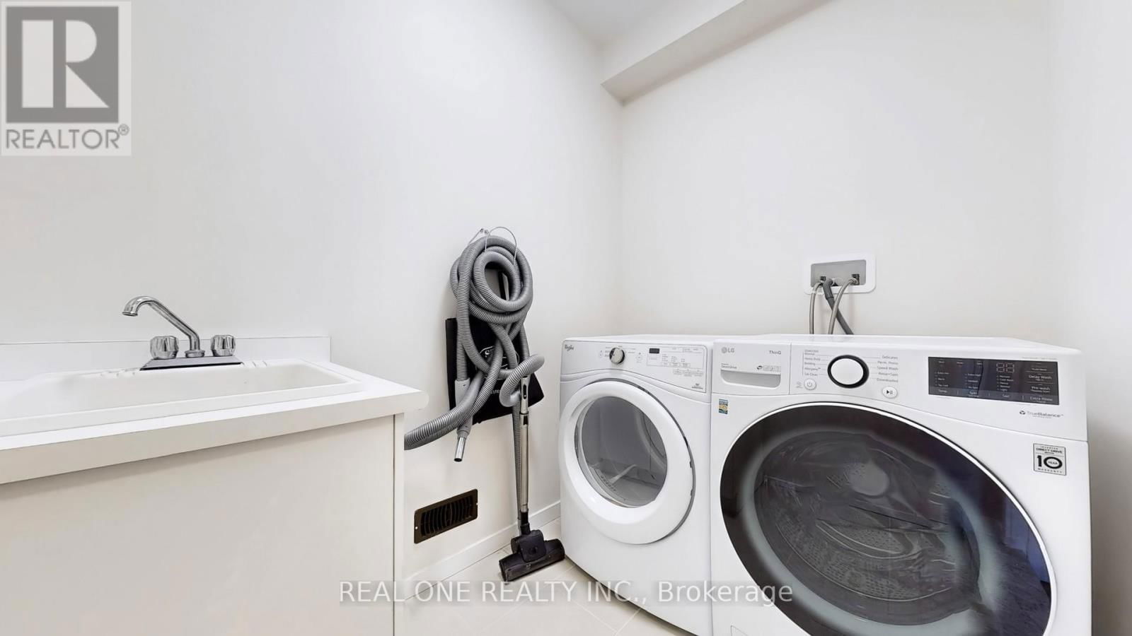 240 ELYSE COURT Image 31