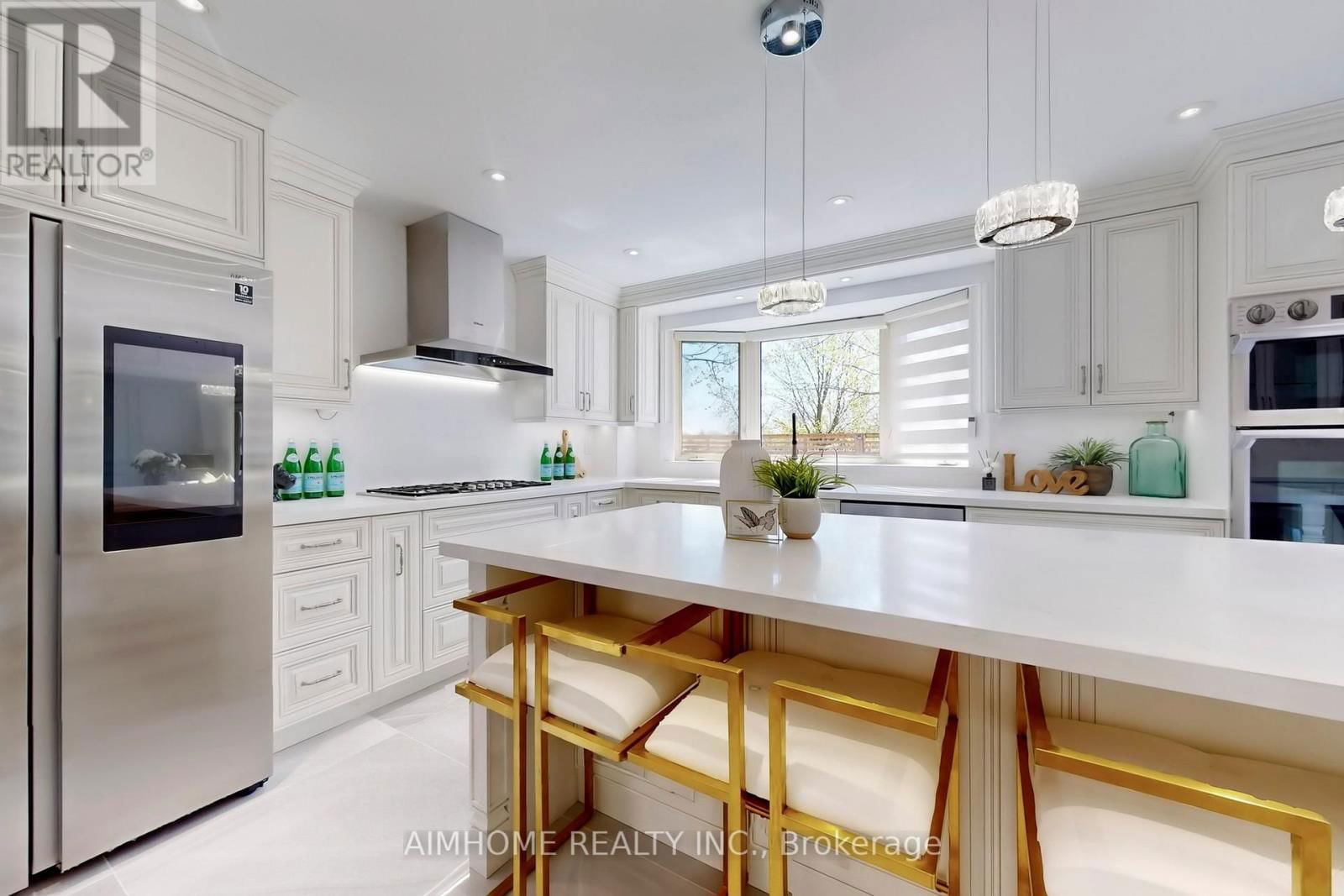 24 TILMAN CIRCLE Image 13