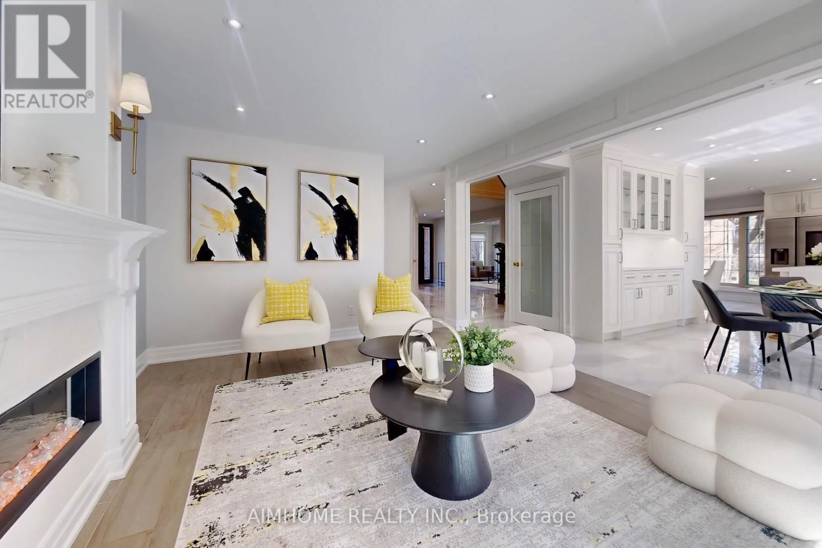 24 TILMAN CIRCLE Image 18
