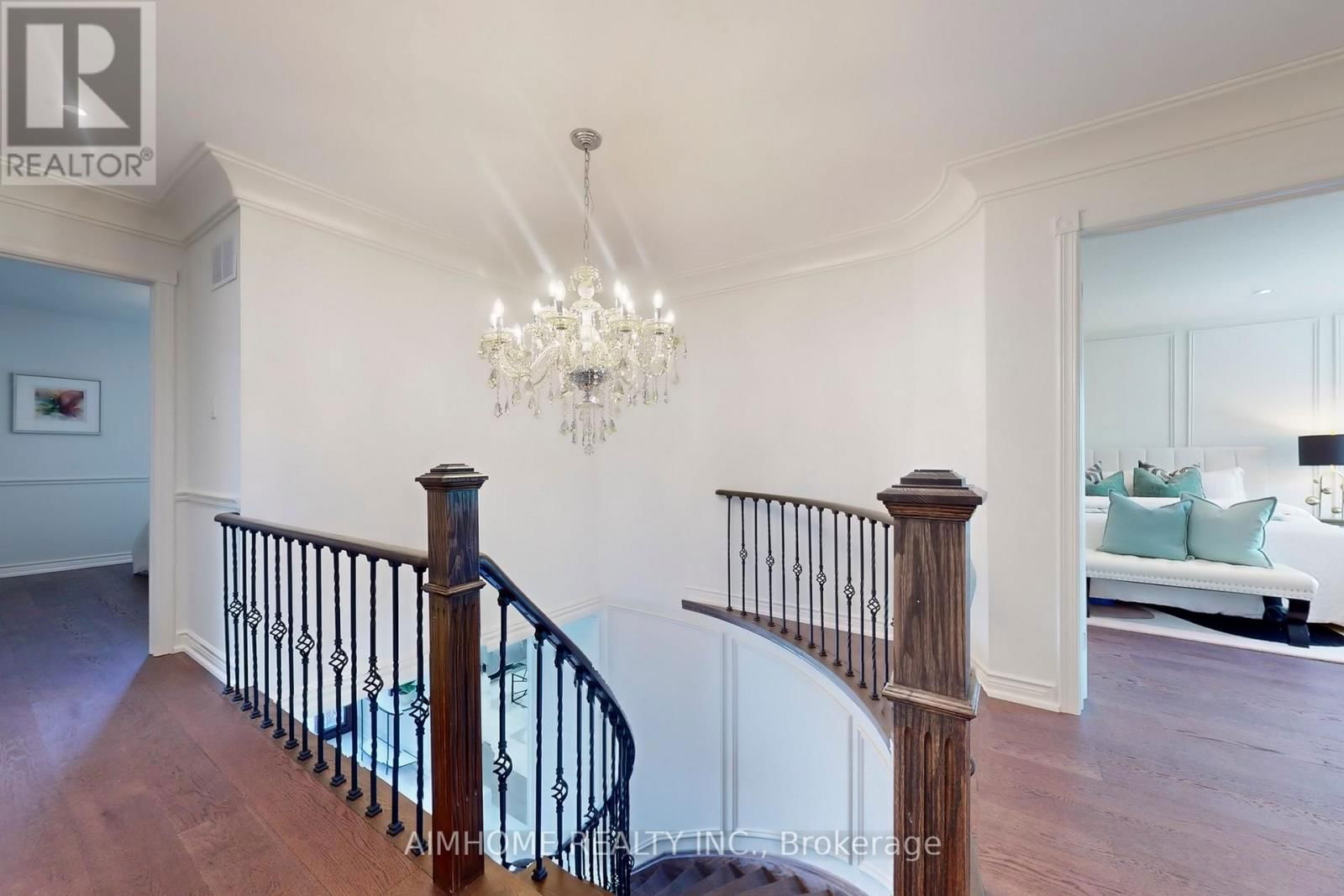 24 TILMAN CIRCLE Image 22