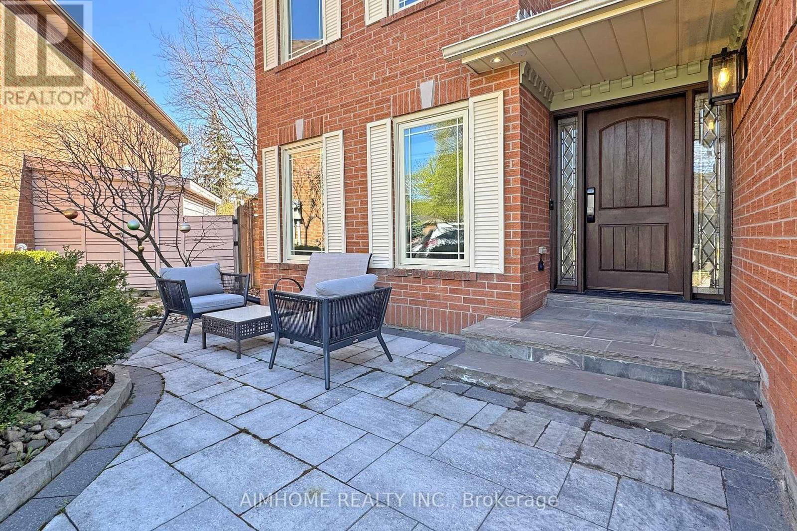 24 TILMAN CIRCLE Image 3