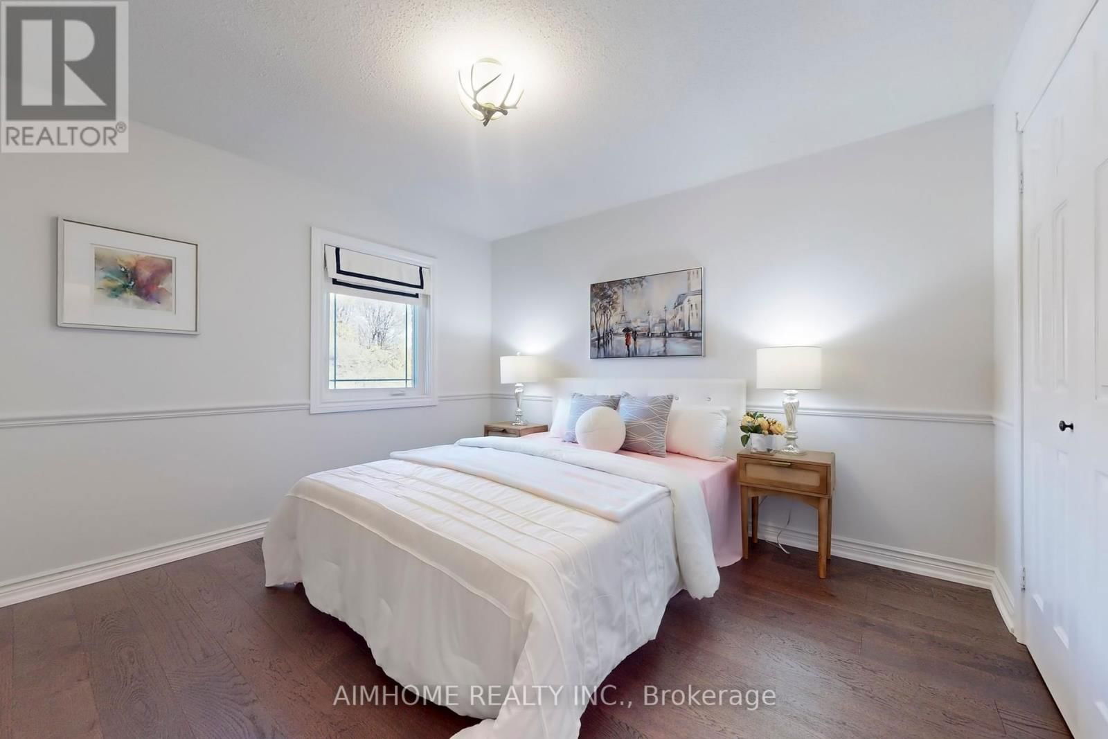 24 TILMAN CIRCLE Image 34