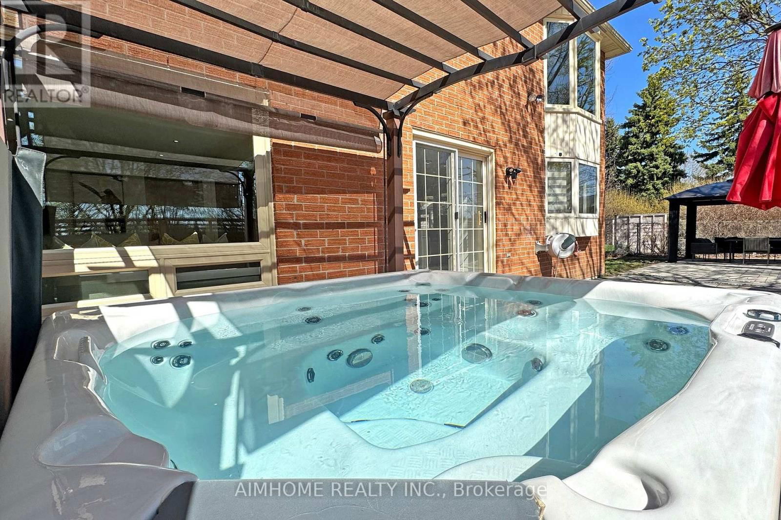 24 TILMAN CIRCLE Image 44