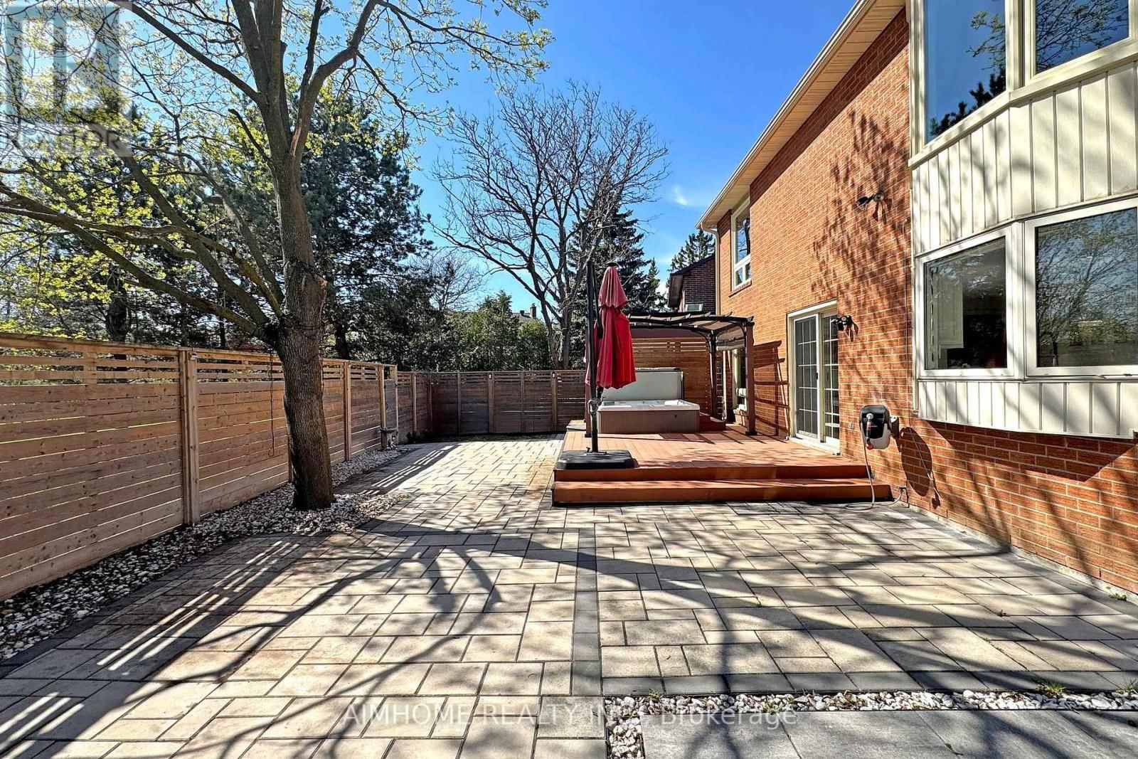 24 TILMAN CIRCLE Image 47