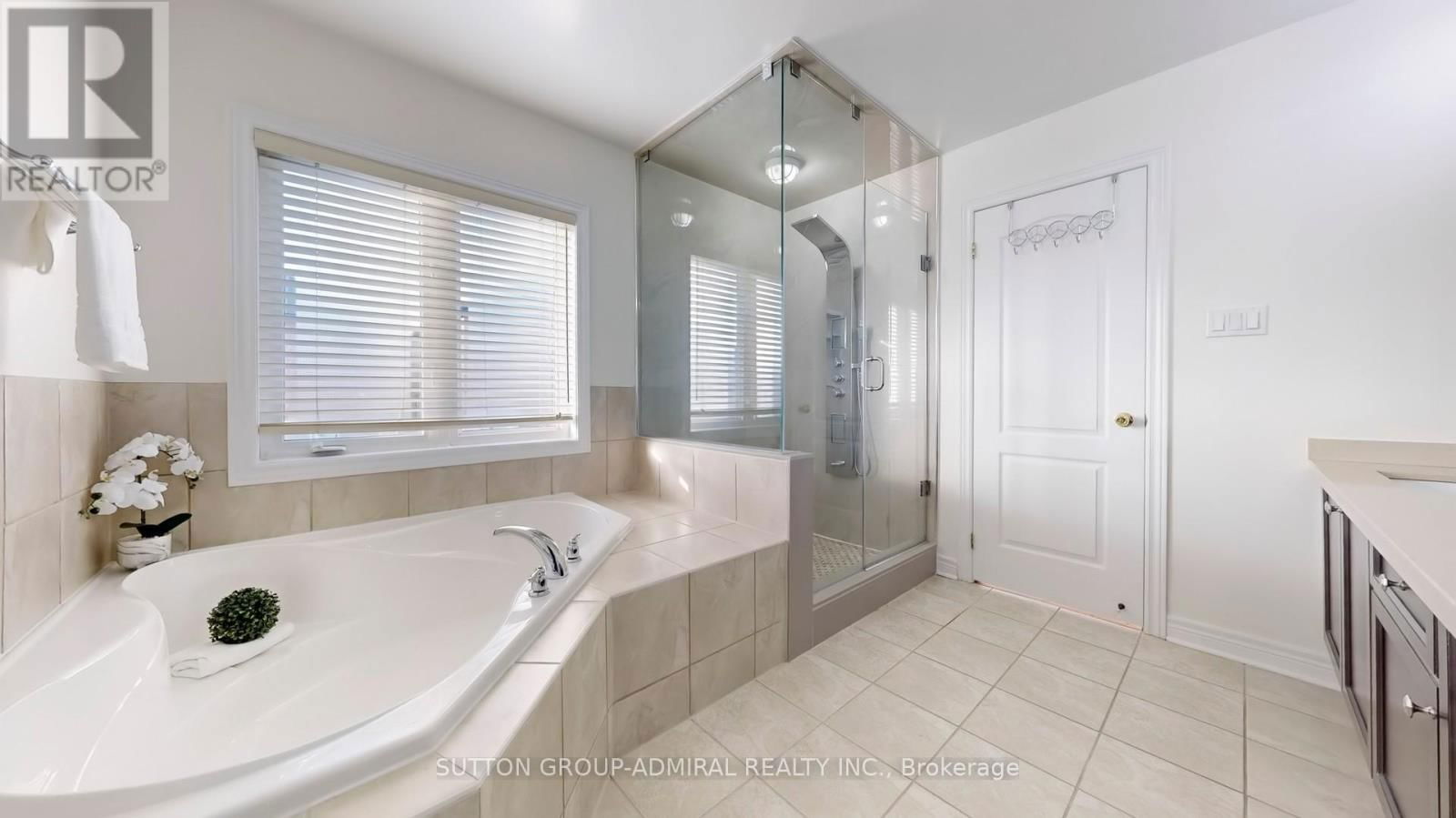 186 ASCALON DRIVE Image 23