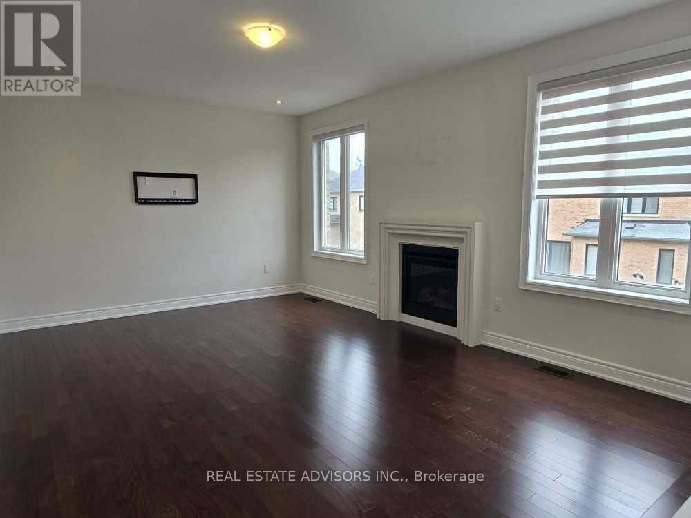 135 BEN SINCLAIR AVENUE Image 10