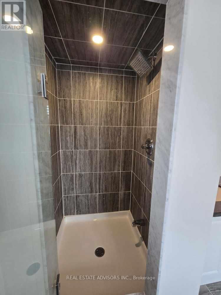 135 BEN SINCLAIR AVENUE Image 20