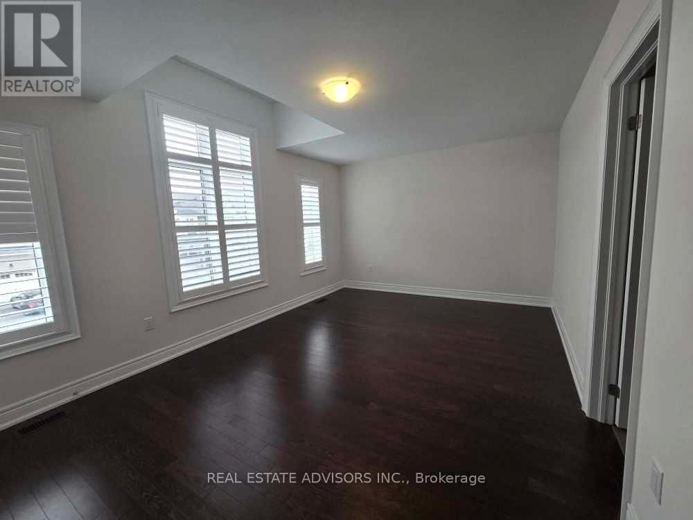 135 BEN SINCLAIR AVENUE Image 28